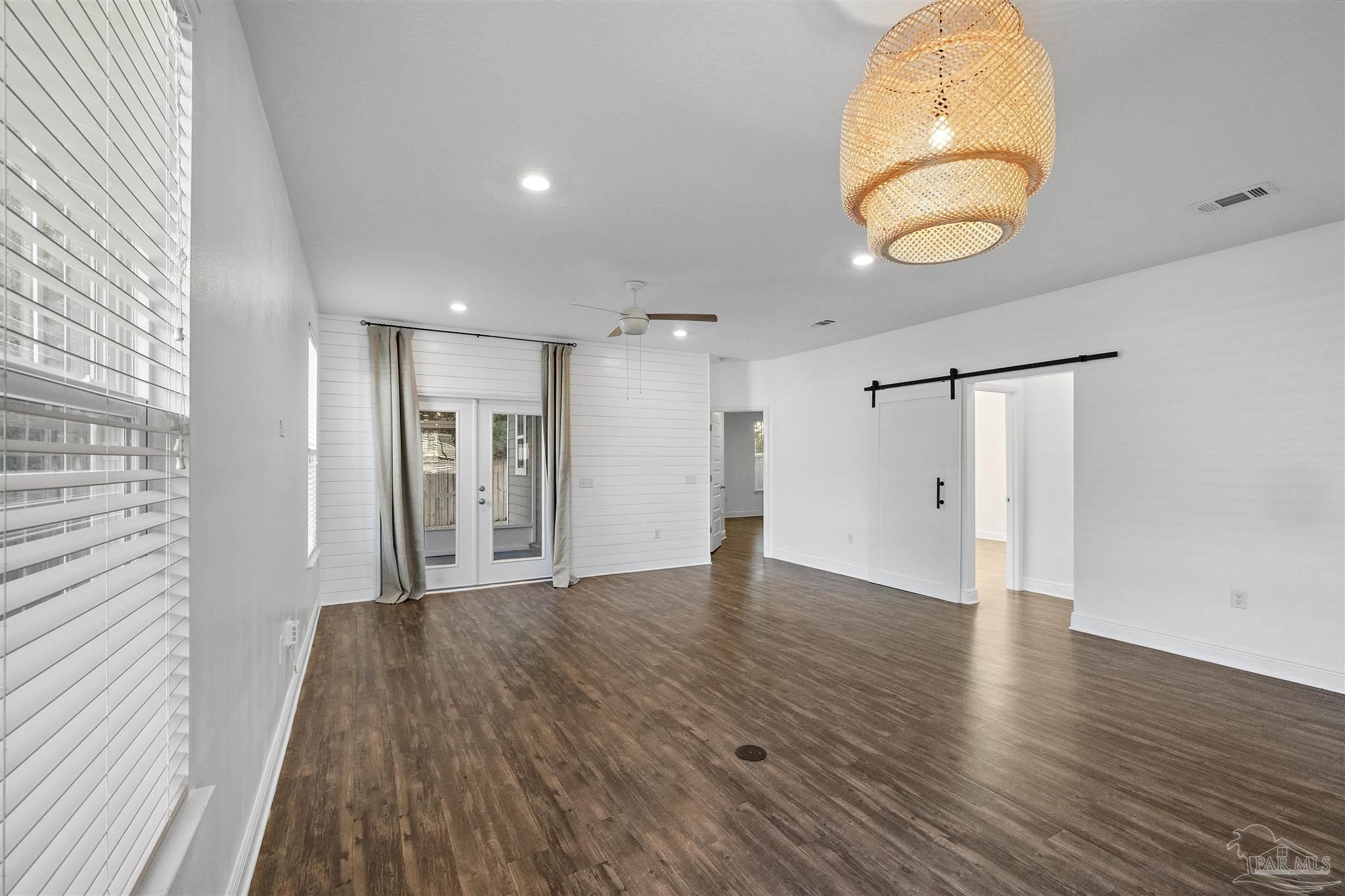 5753 Blackhorse Cir