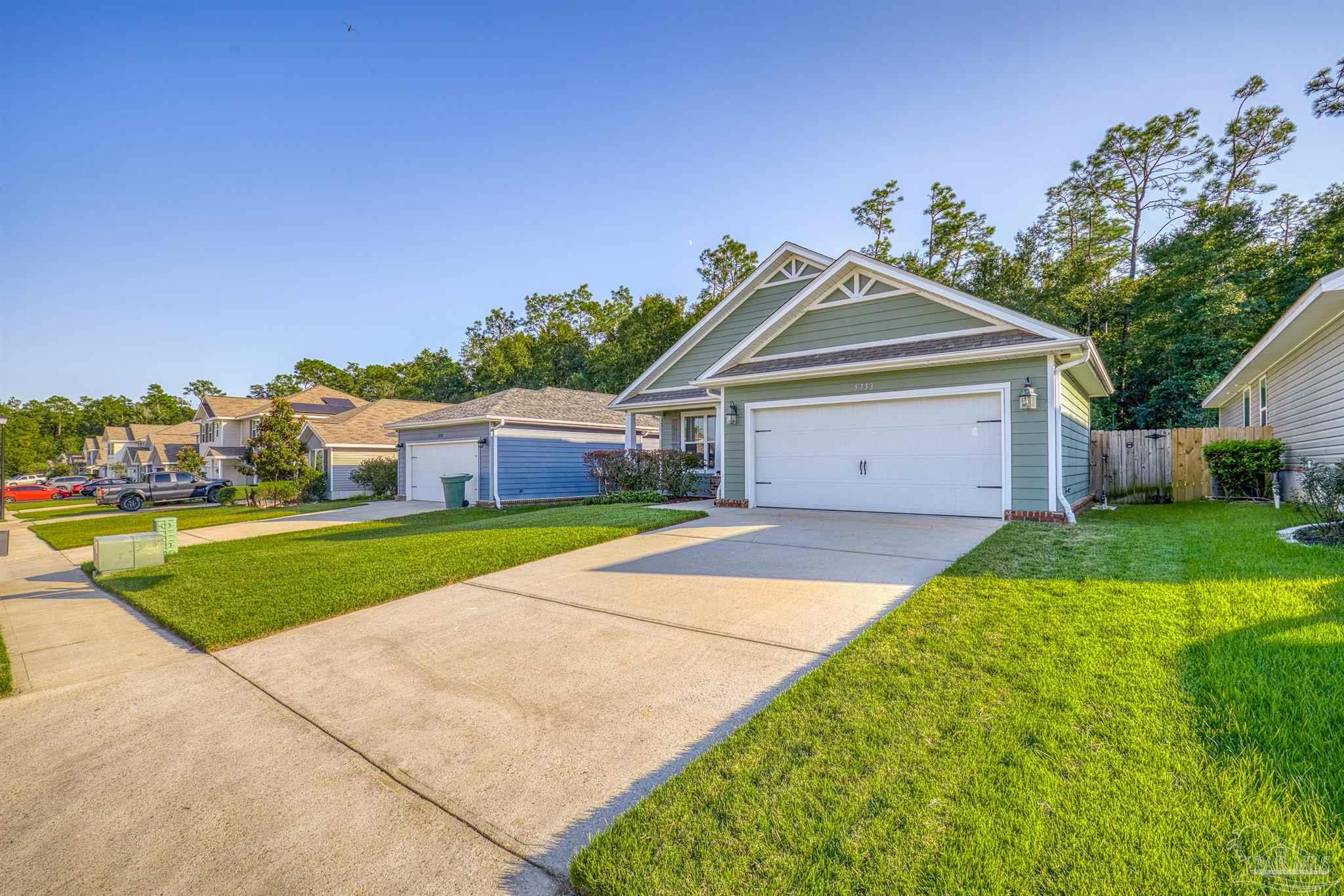 5753 Blackhorse Cir
