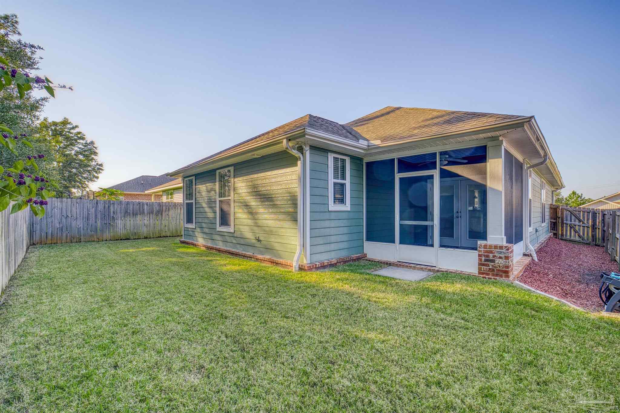 5753 Blackhorse Cir