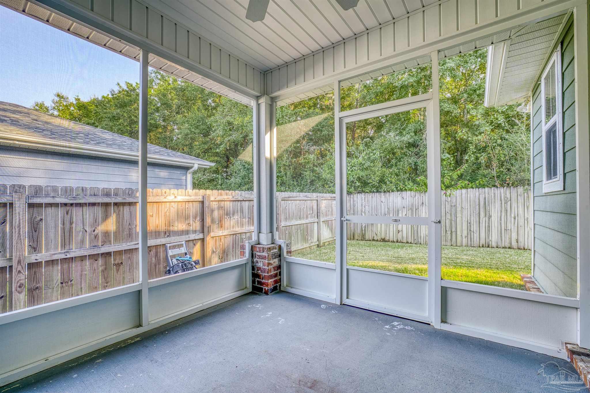5753 Blackhorse Cir