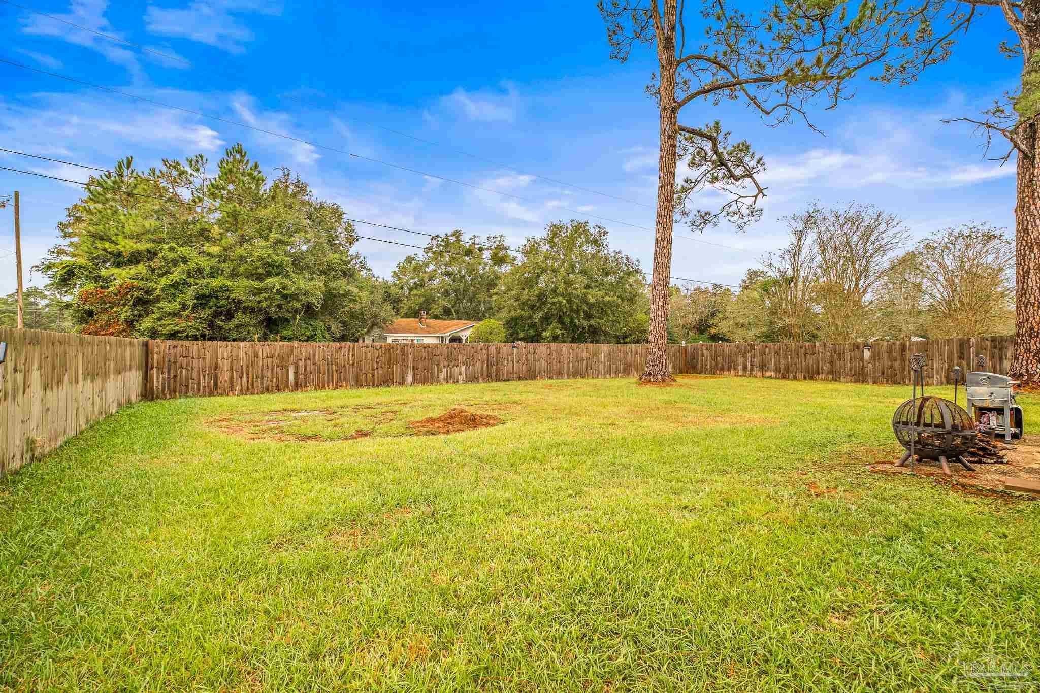 703 Carondelay Dr
