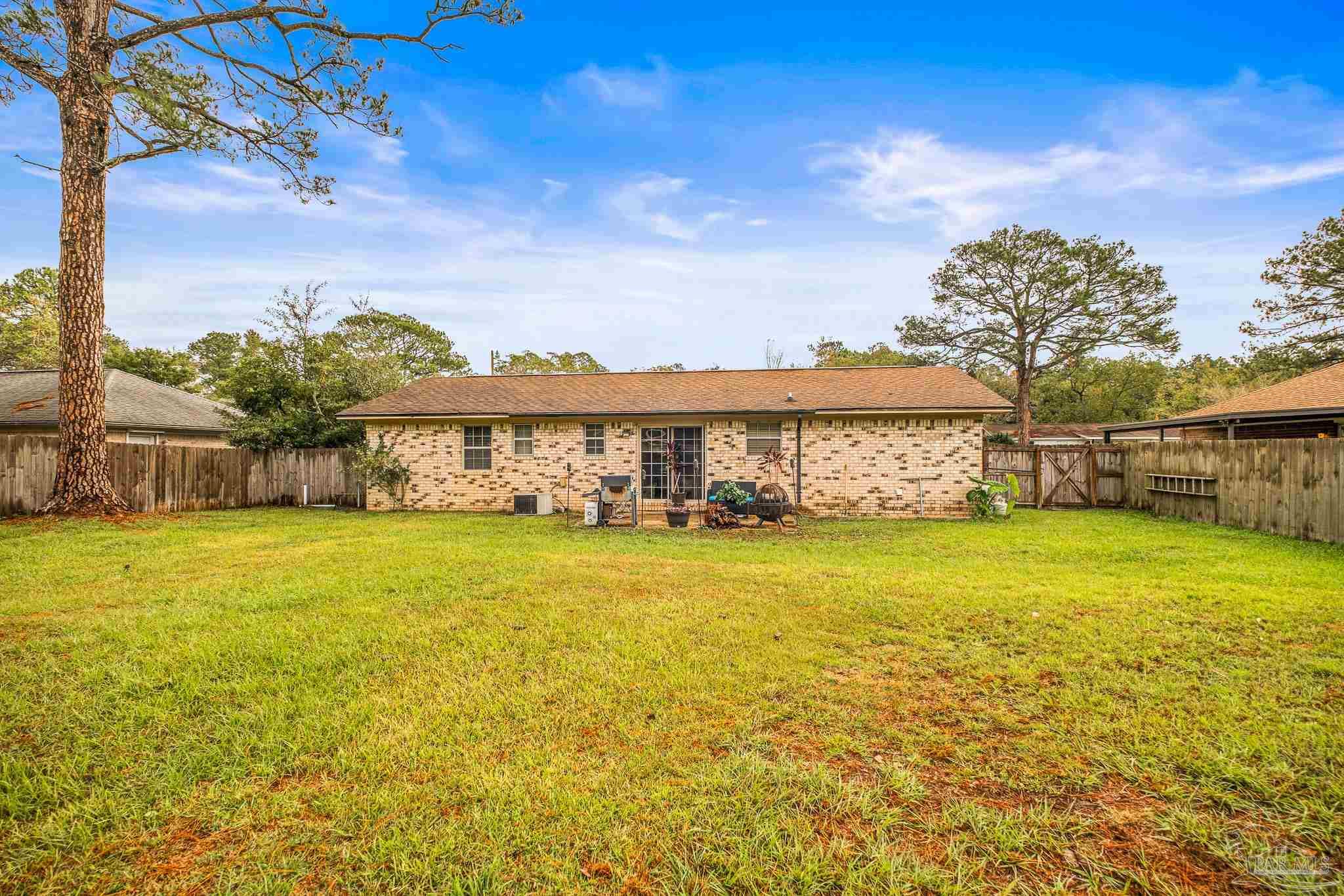 703 Carondelay Dr