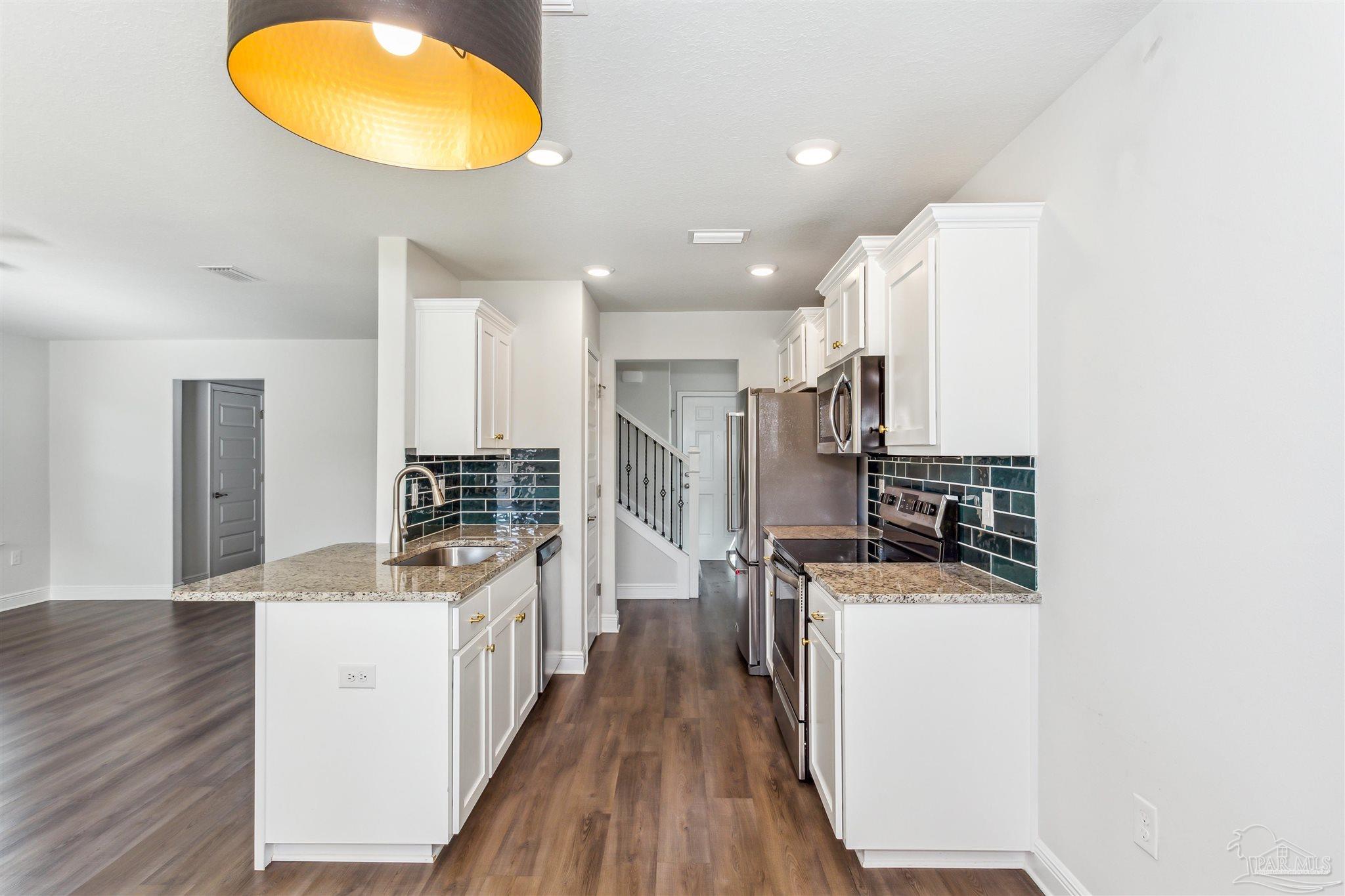 7093 Sonny Dr
