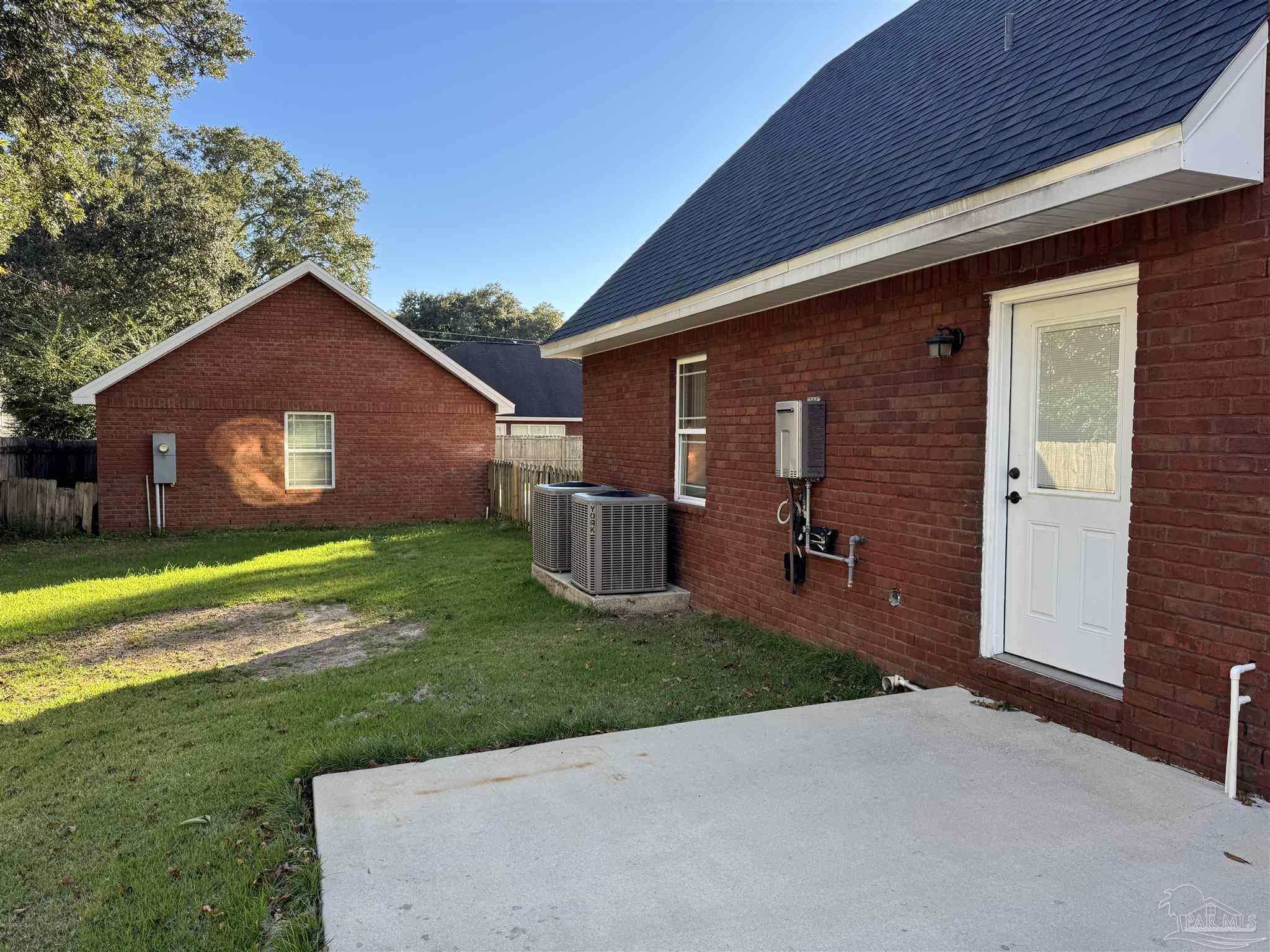 3780 Ashland Ave
