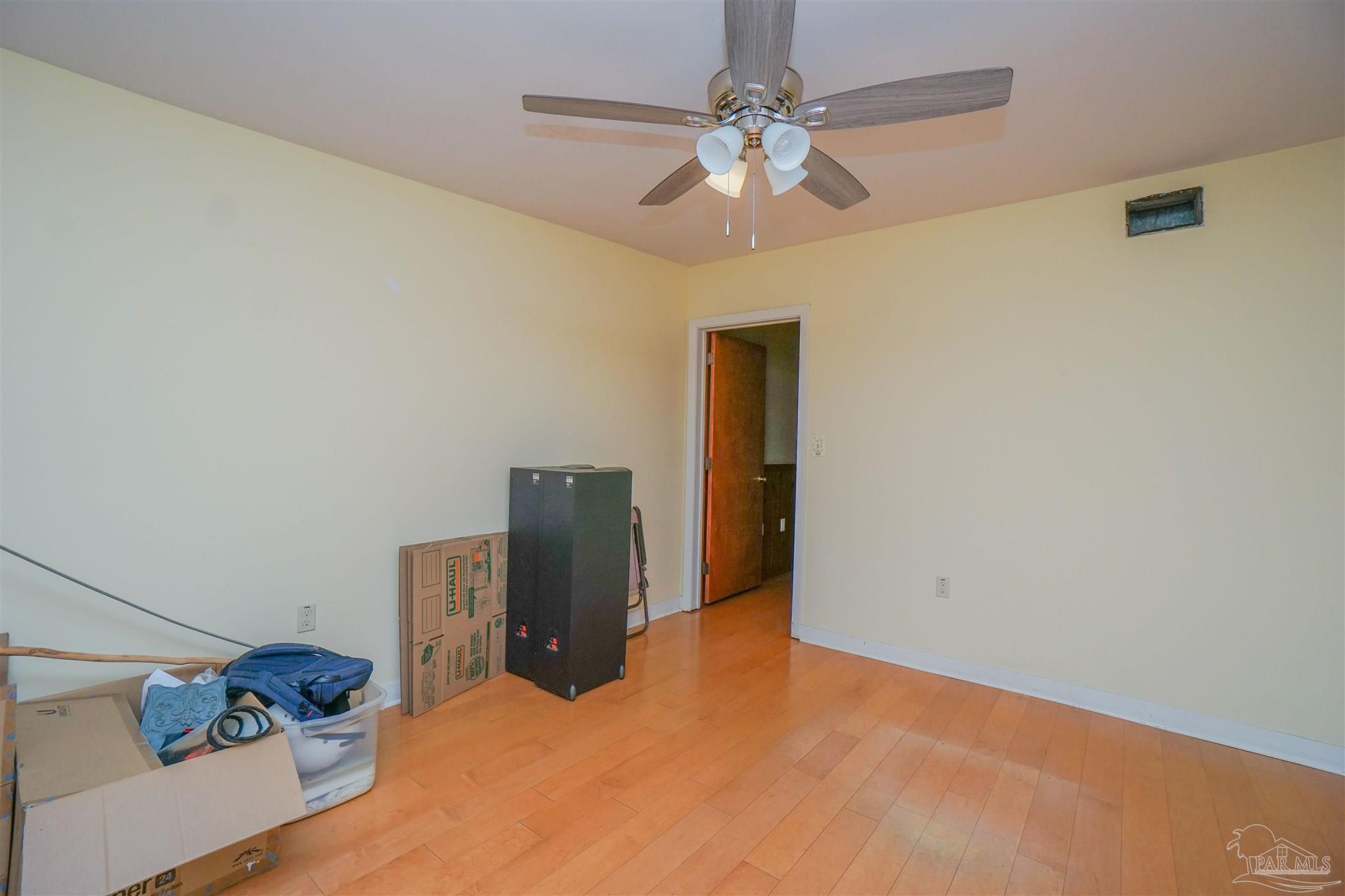 6245 Omie Cir
