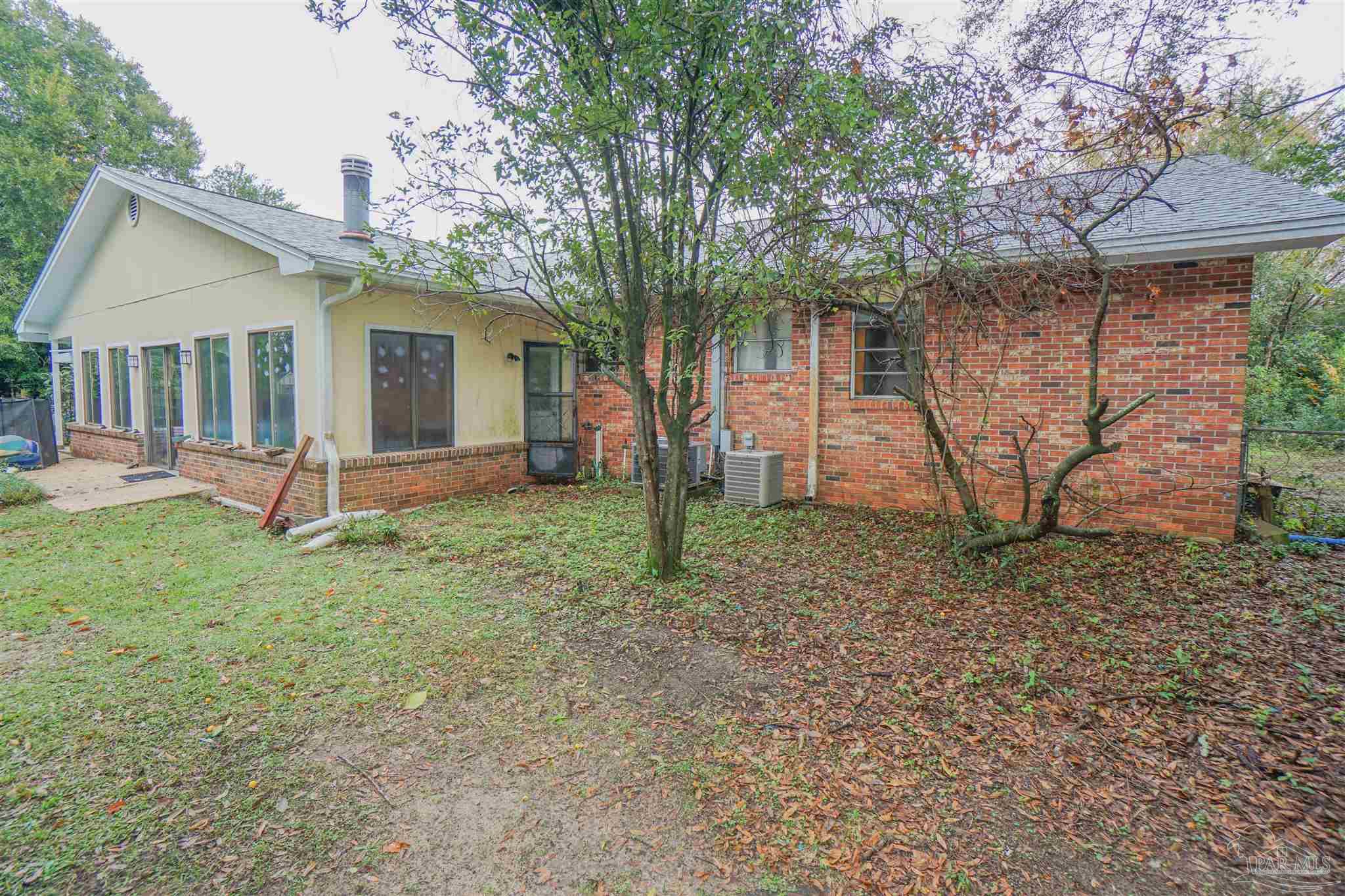 6245 Omie Cir