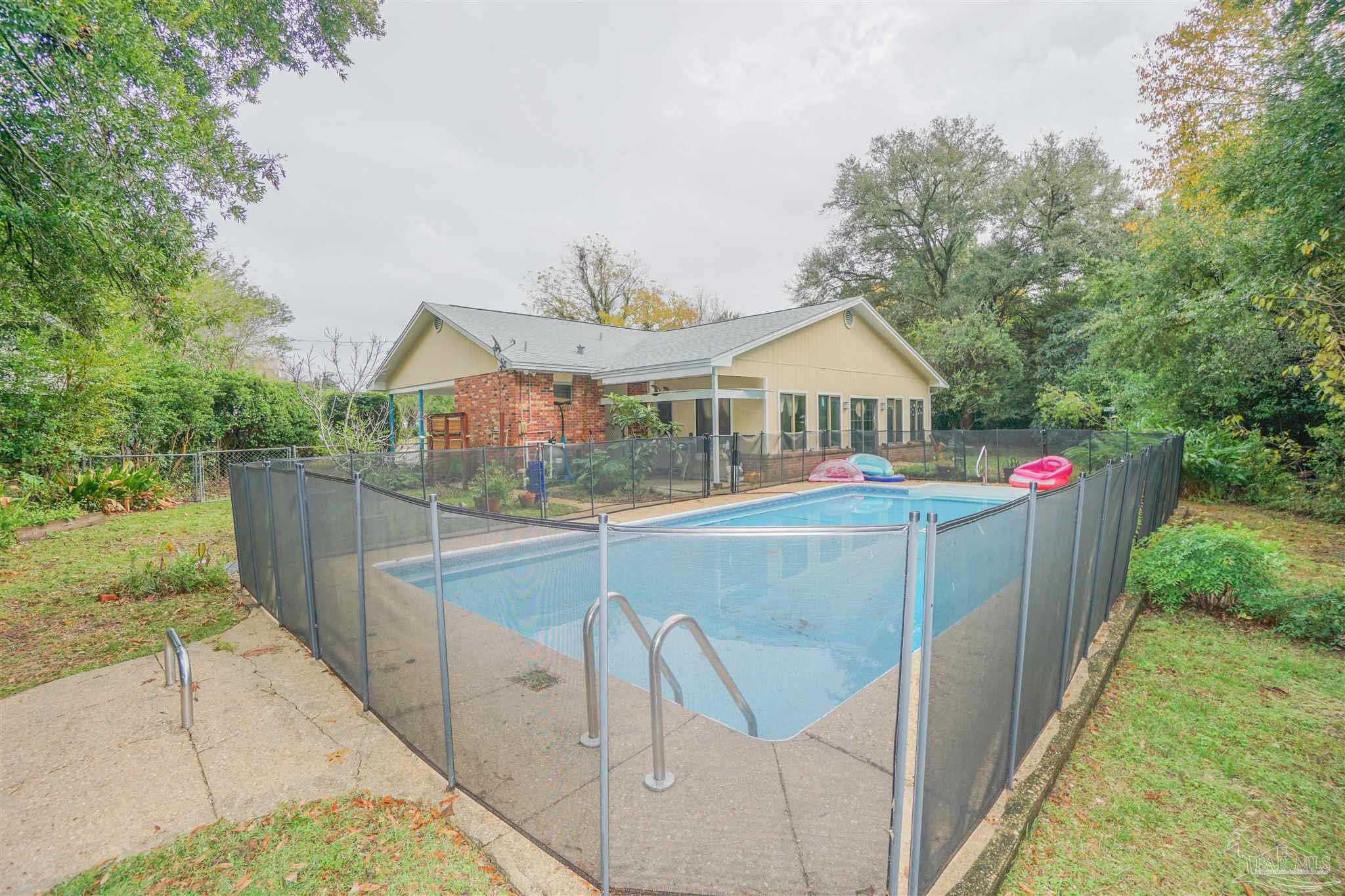 6245 Omie Cir