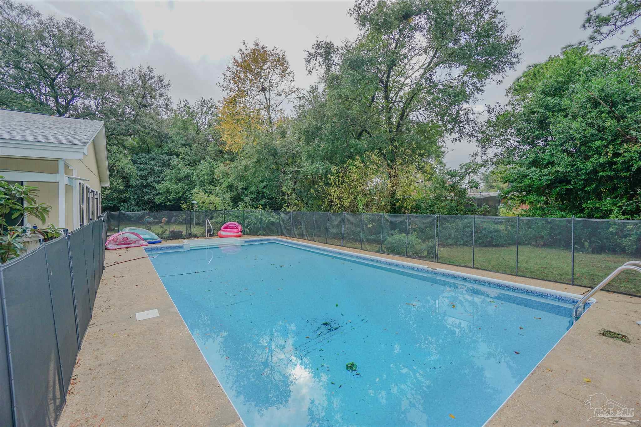 6245 Omie Cir