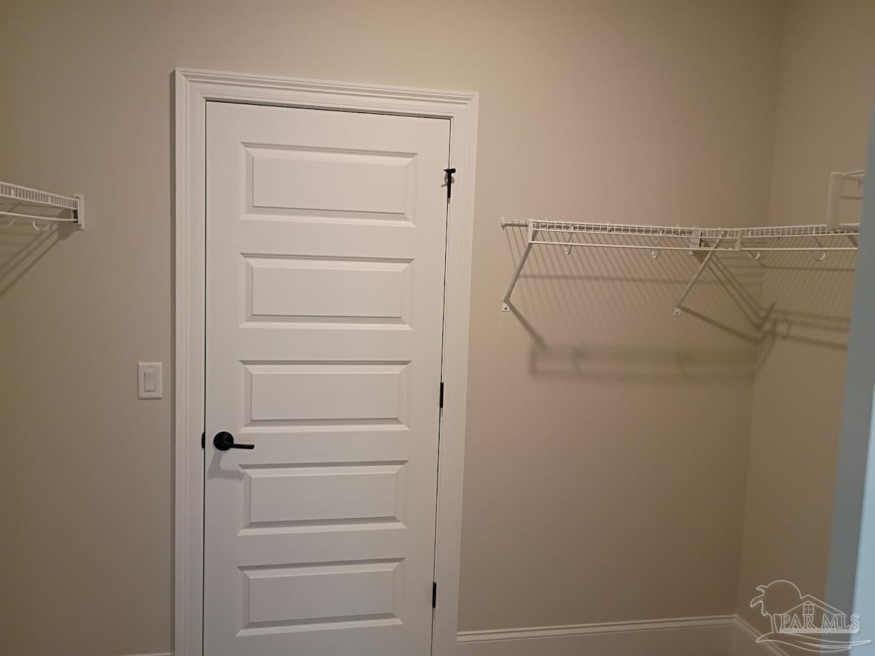 5704 Highland Lake Dr