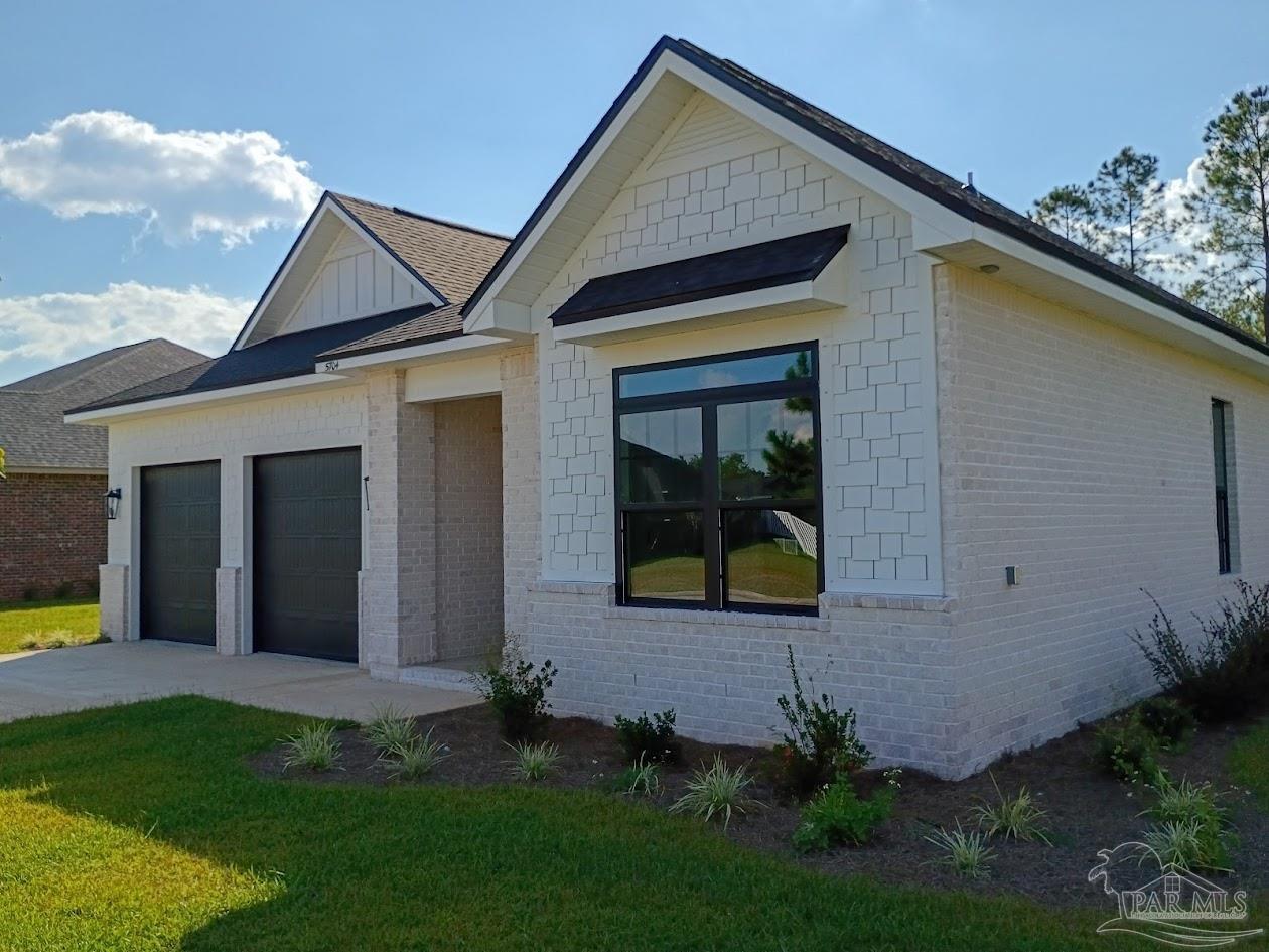 5704 Highland Lake Dr