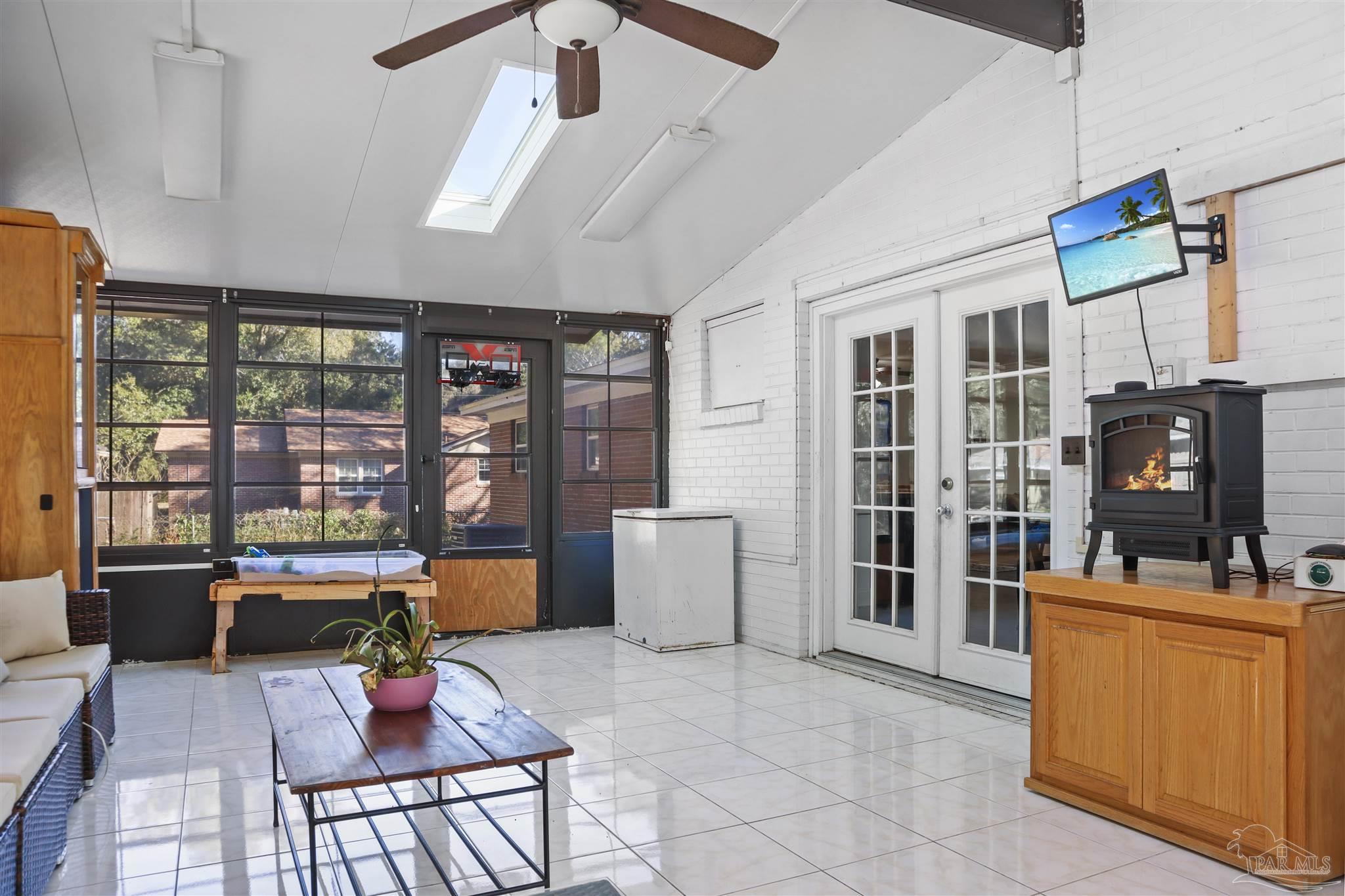 4600 Sierra Dr