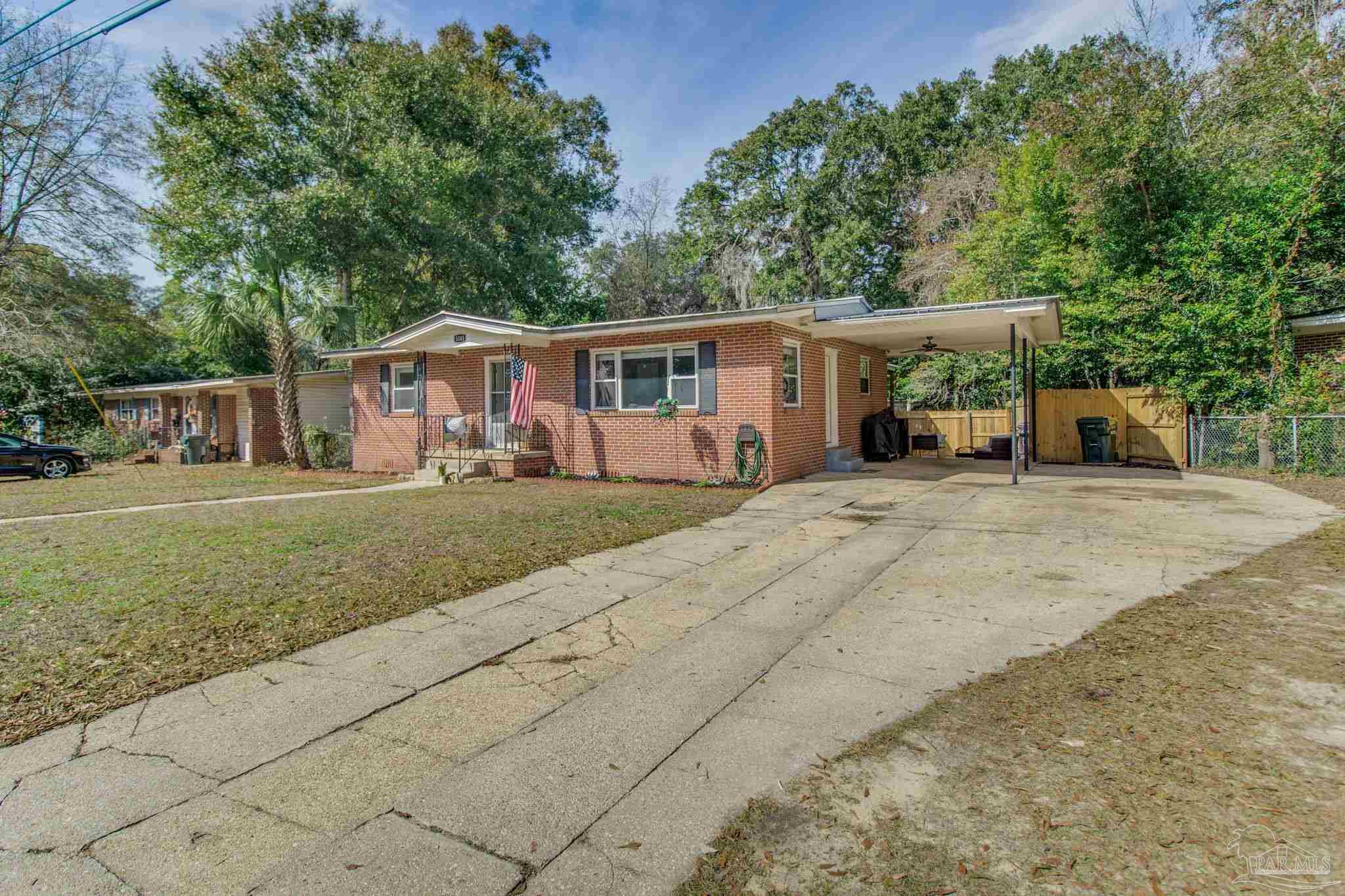 5385 Park Ln