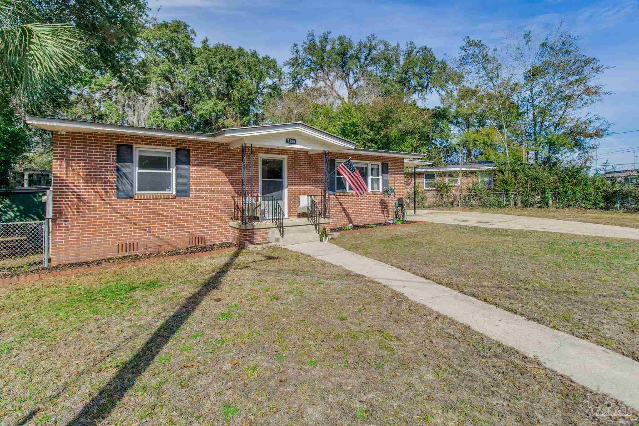 5385 Park Ln