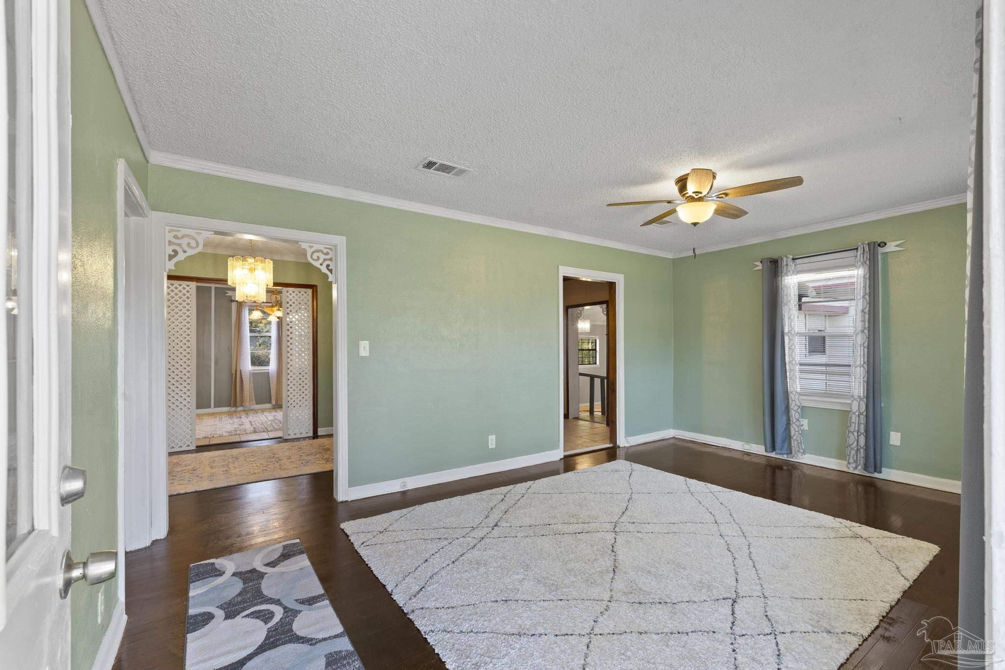 22 Flynn Dr