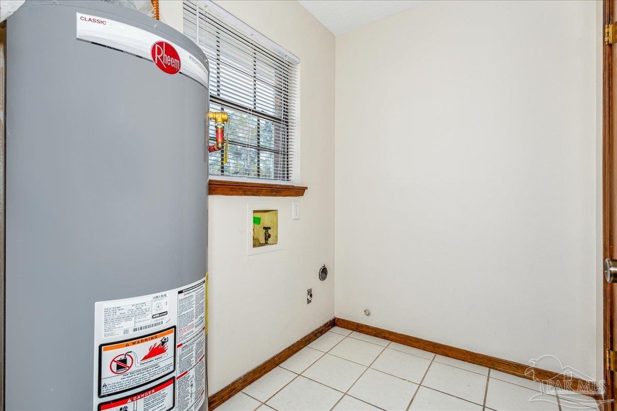 599 Peppertree Ln