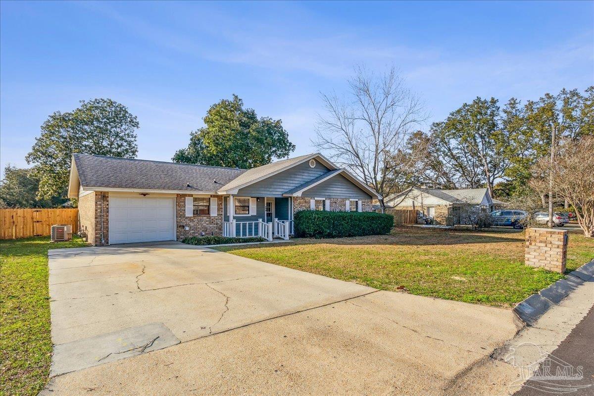 599 Peppertree Ln