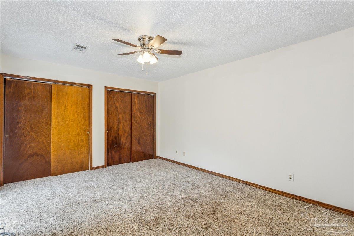 599 Peppertree Ln
