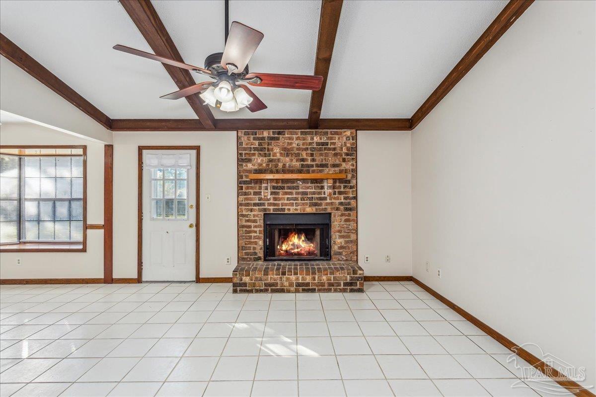 599 Peppertree Ln