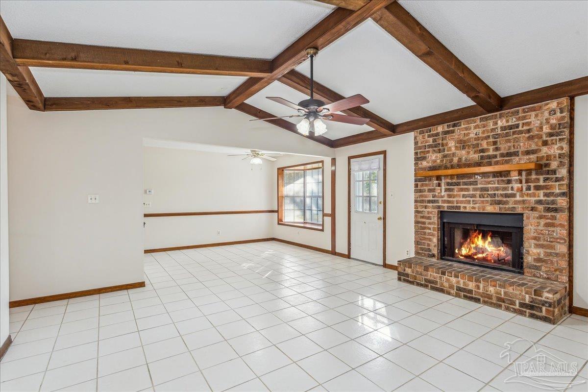 599 Peppertree Ln