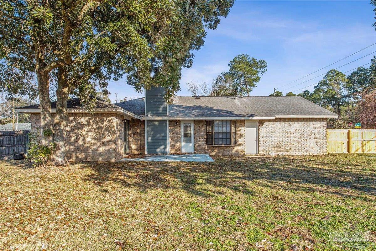 599 Peppertree Ln