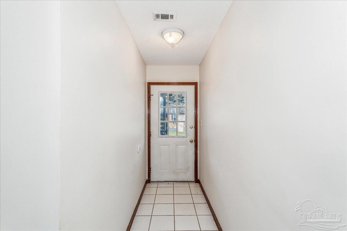 599 Peppertree Ln