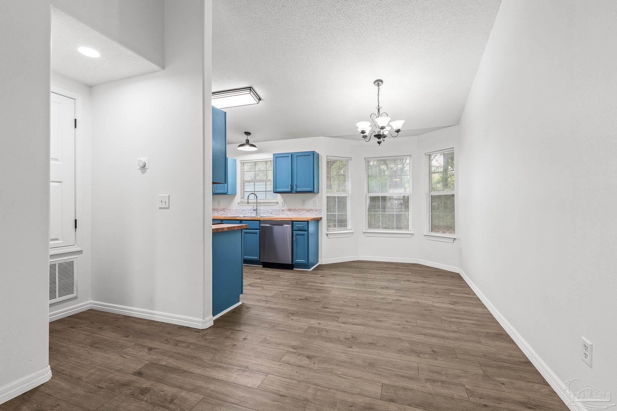 145 Overlook Dr