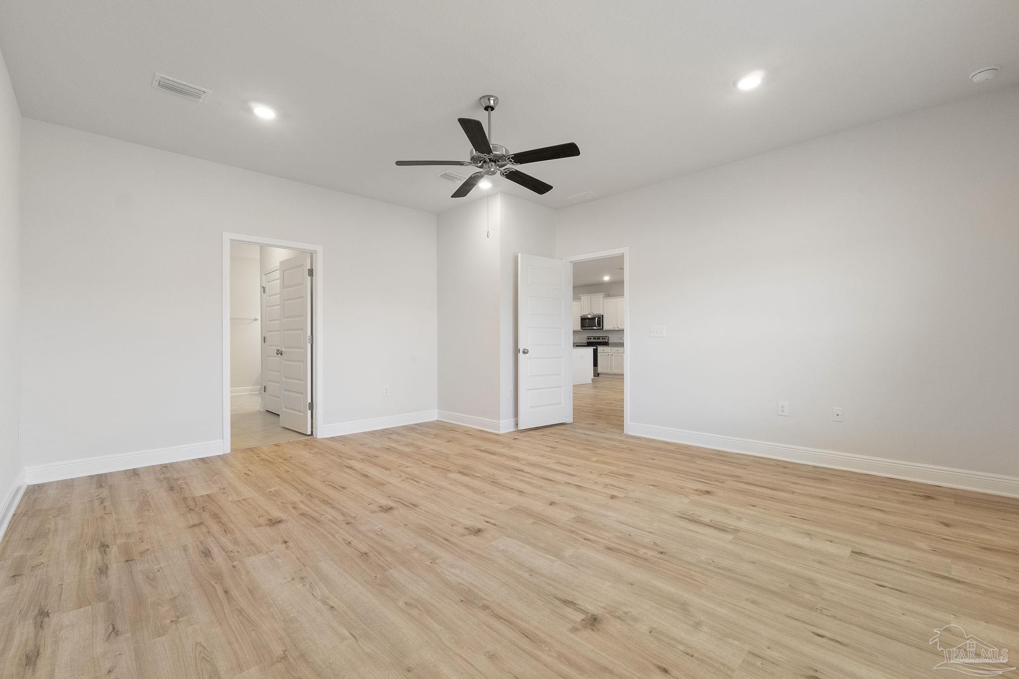7737 Burnside Loop
