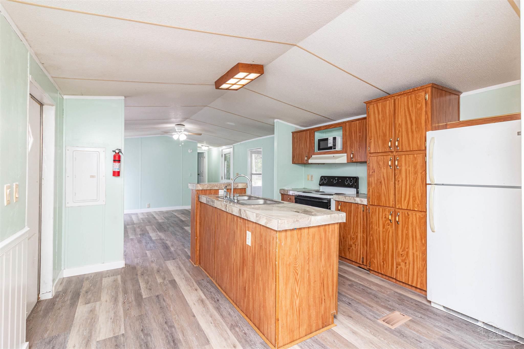 2919 Ferris Dr