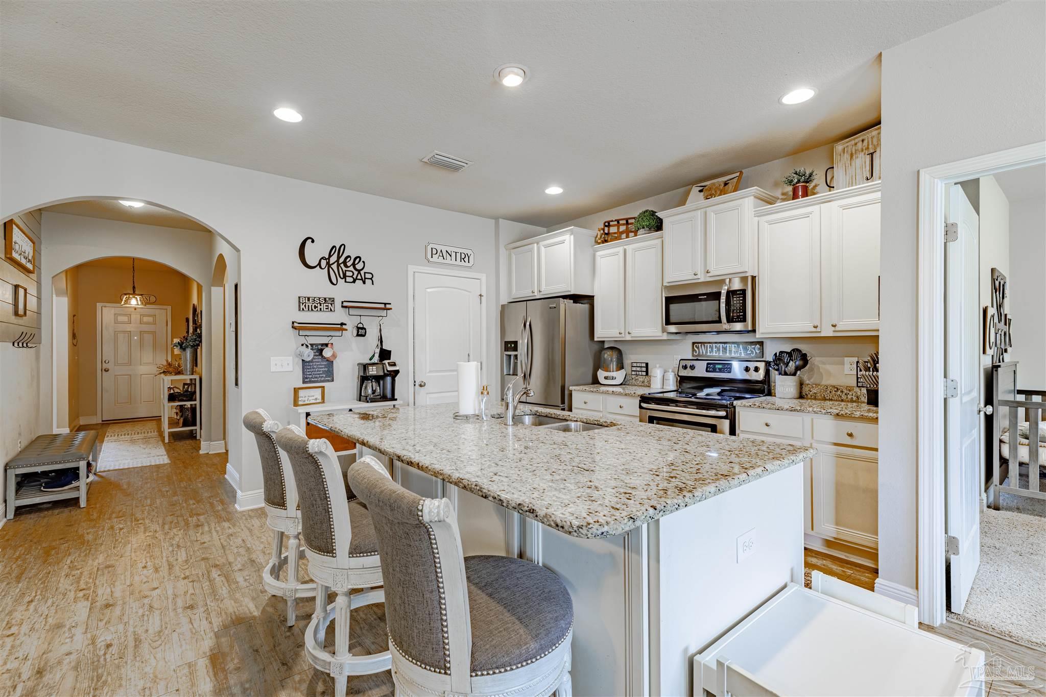 6324 Ladera Trl