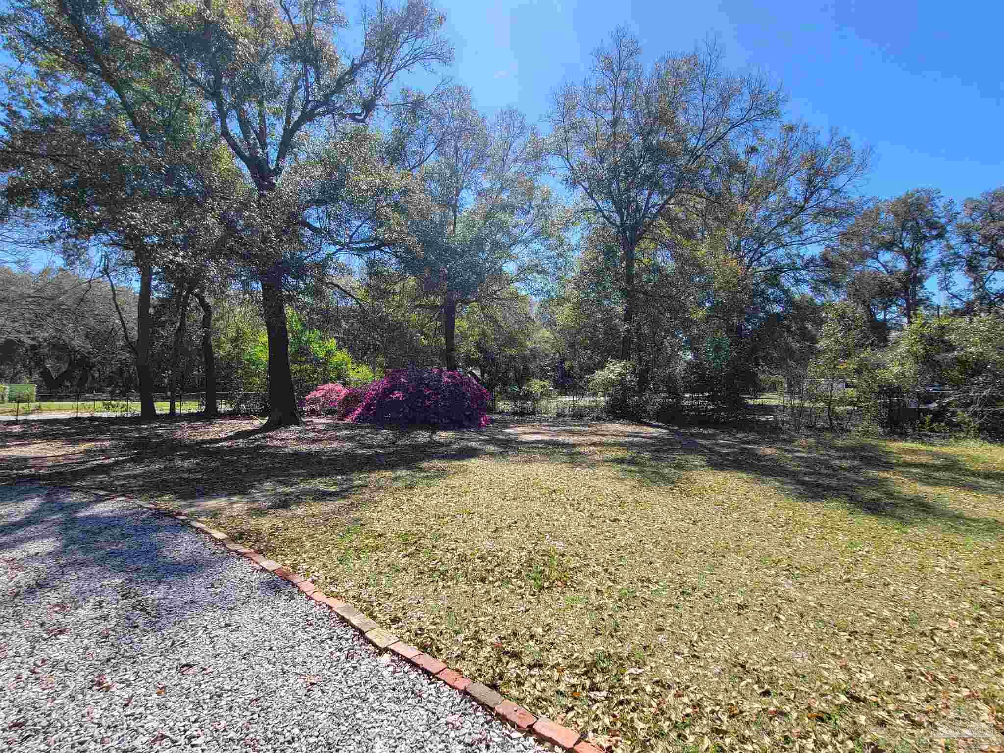 5927 Mitchell Ln