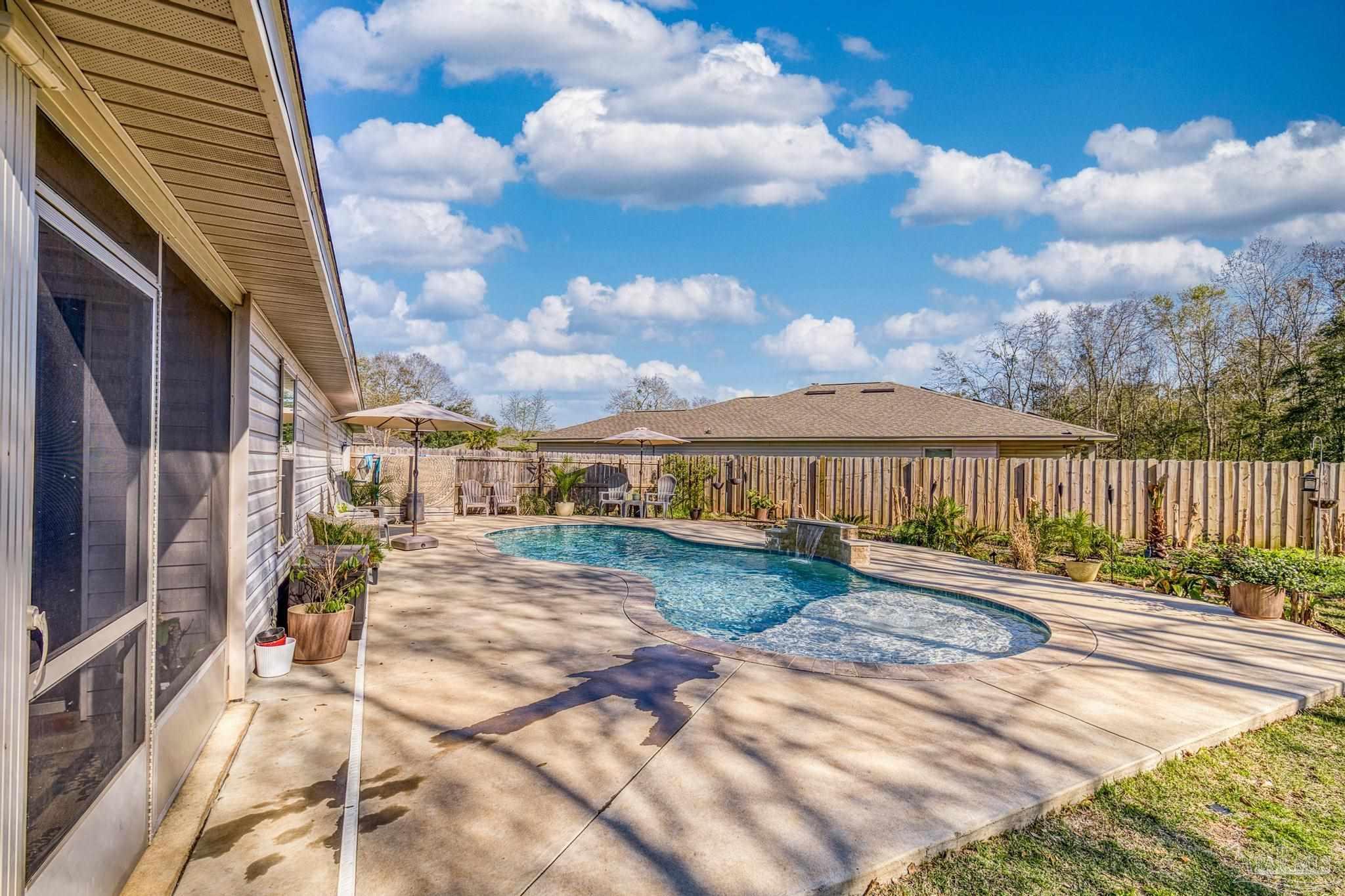 4319 Thistle Pine Ct