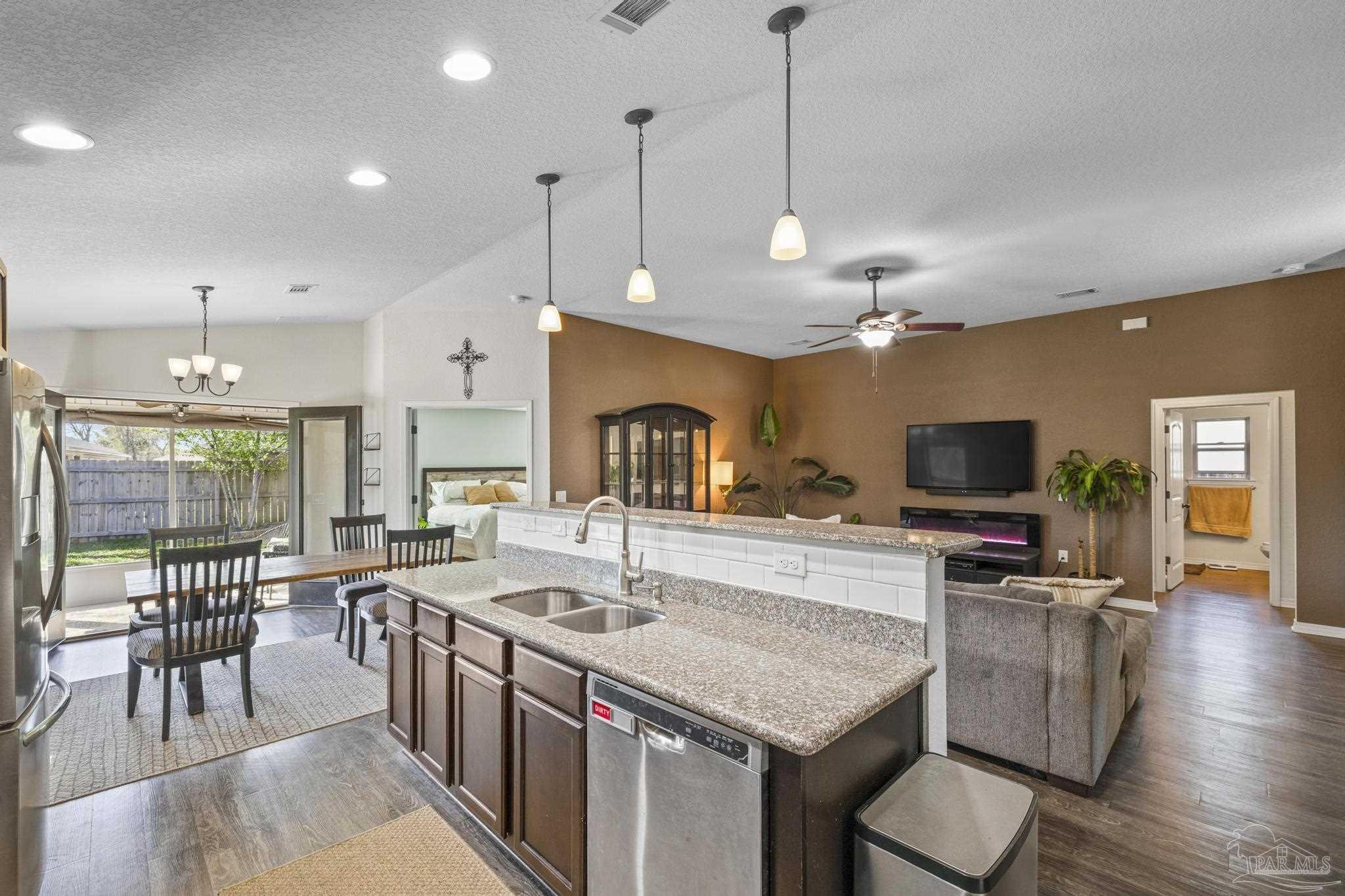 4319 Thistle Pine Ct