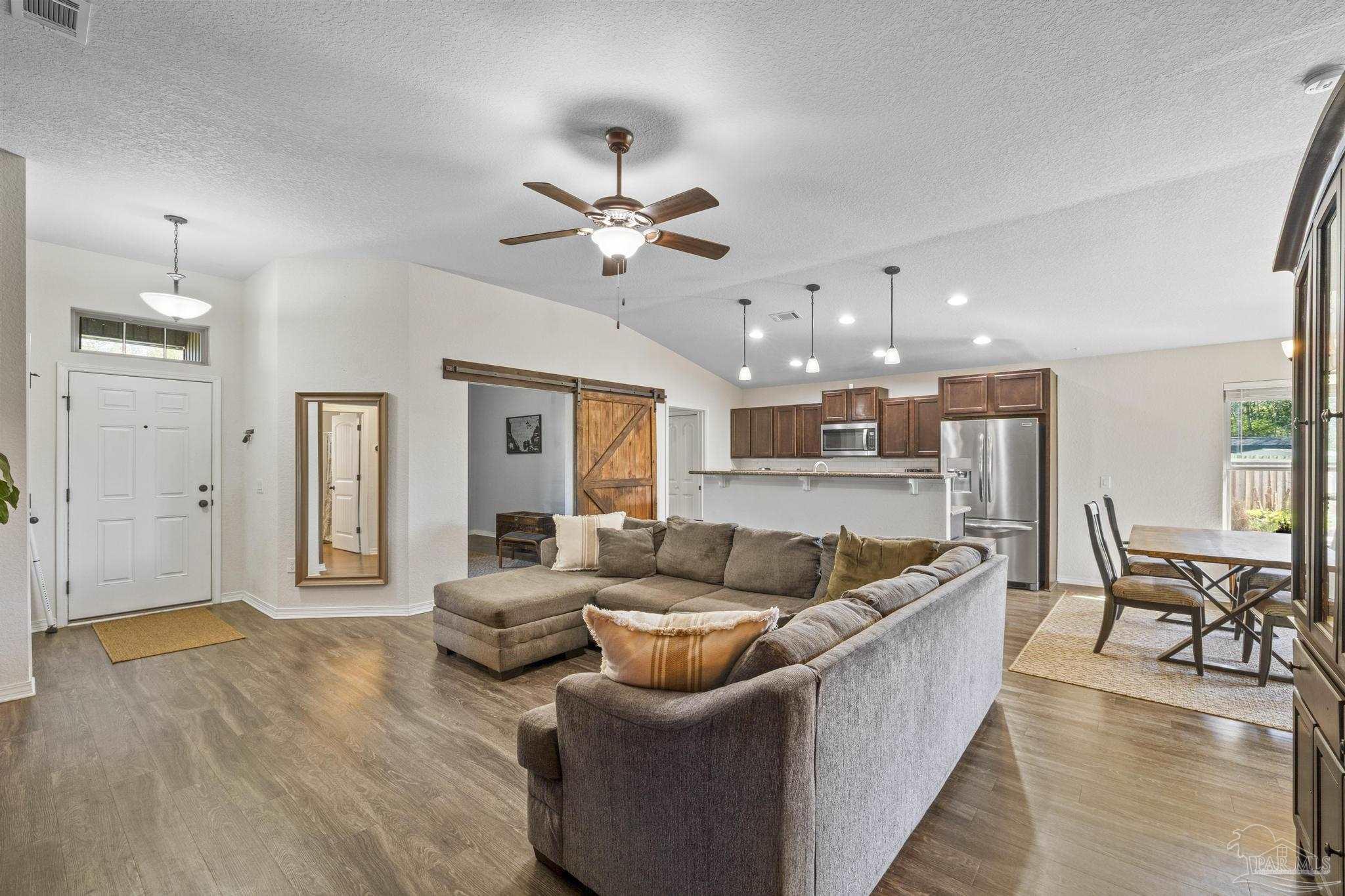 4319 Thistle Pine Ct