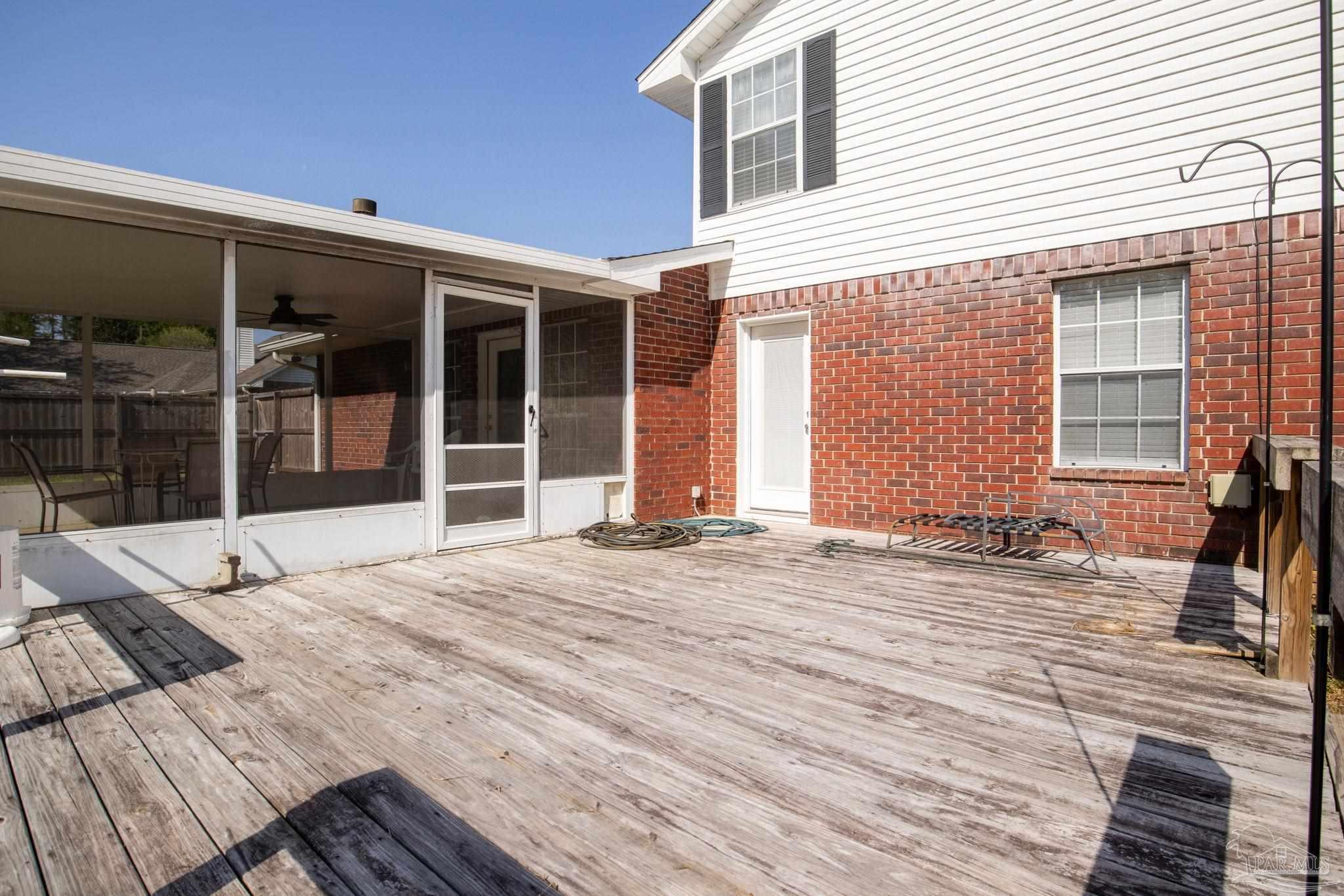 4927 Pattock Pl