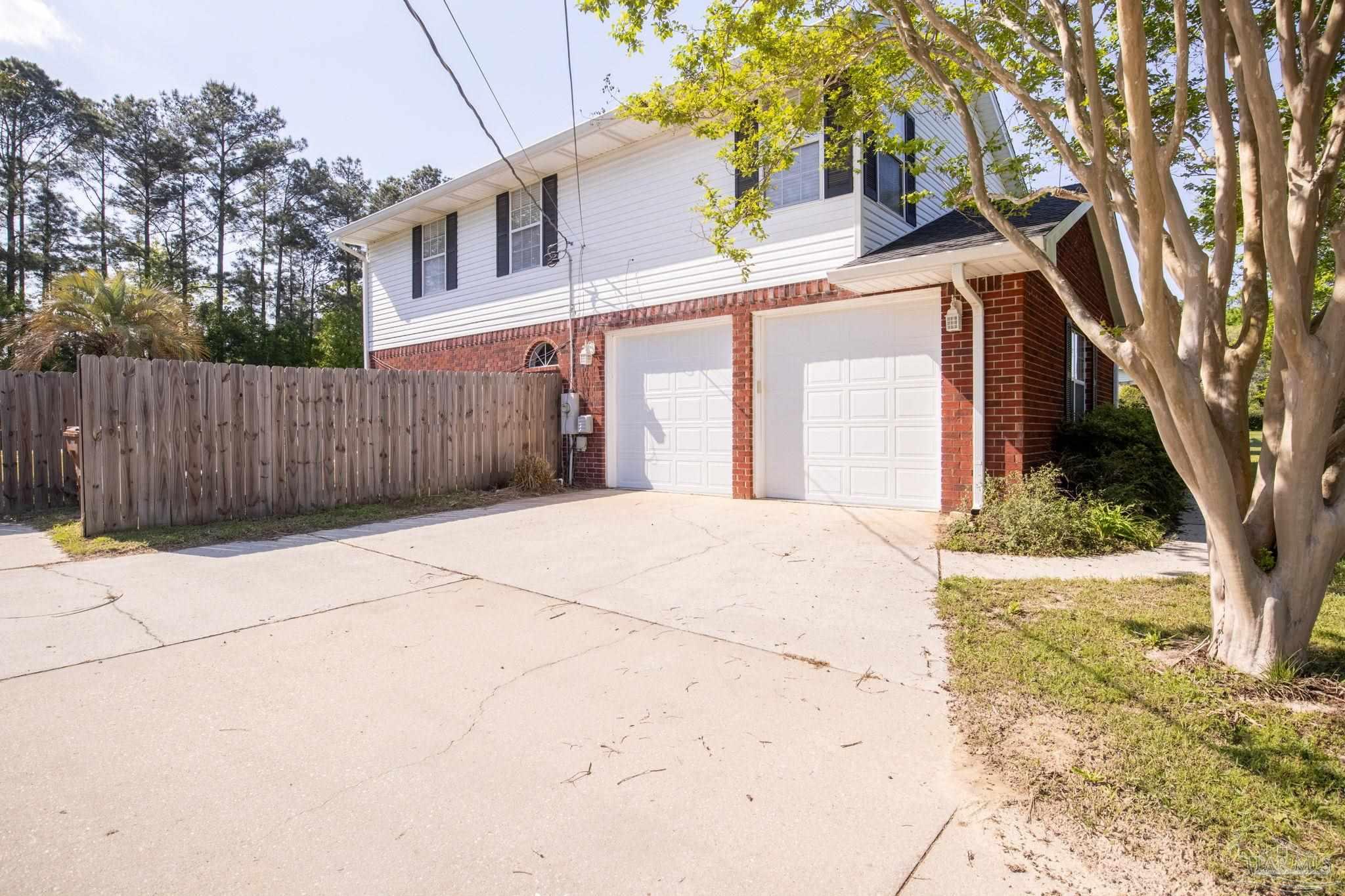 4927 Pattock Pl