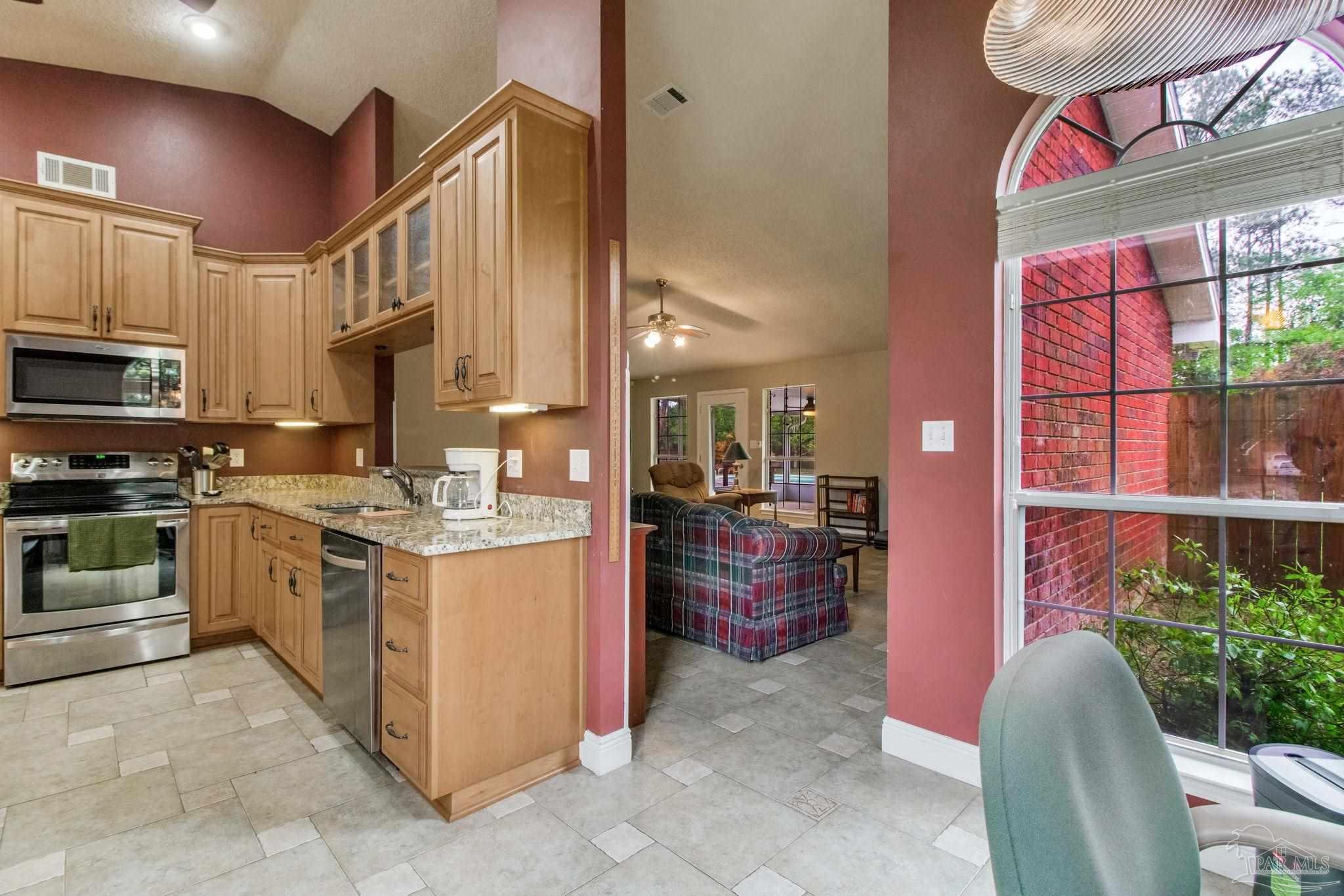 4927 Pattock Pl
