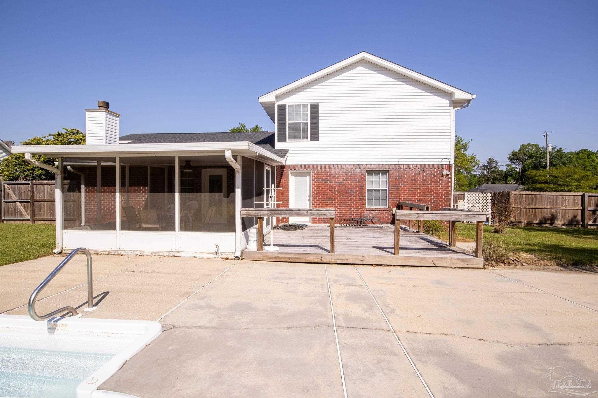 4927 Pattock Pl