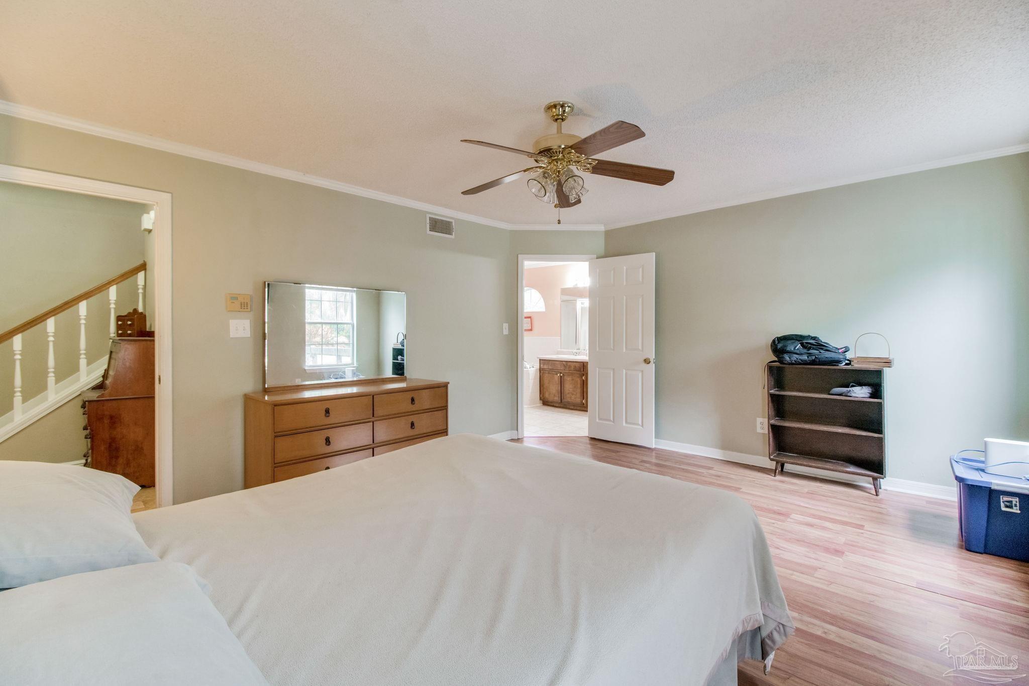 4927 Pattock Pl