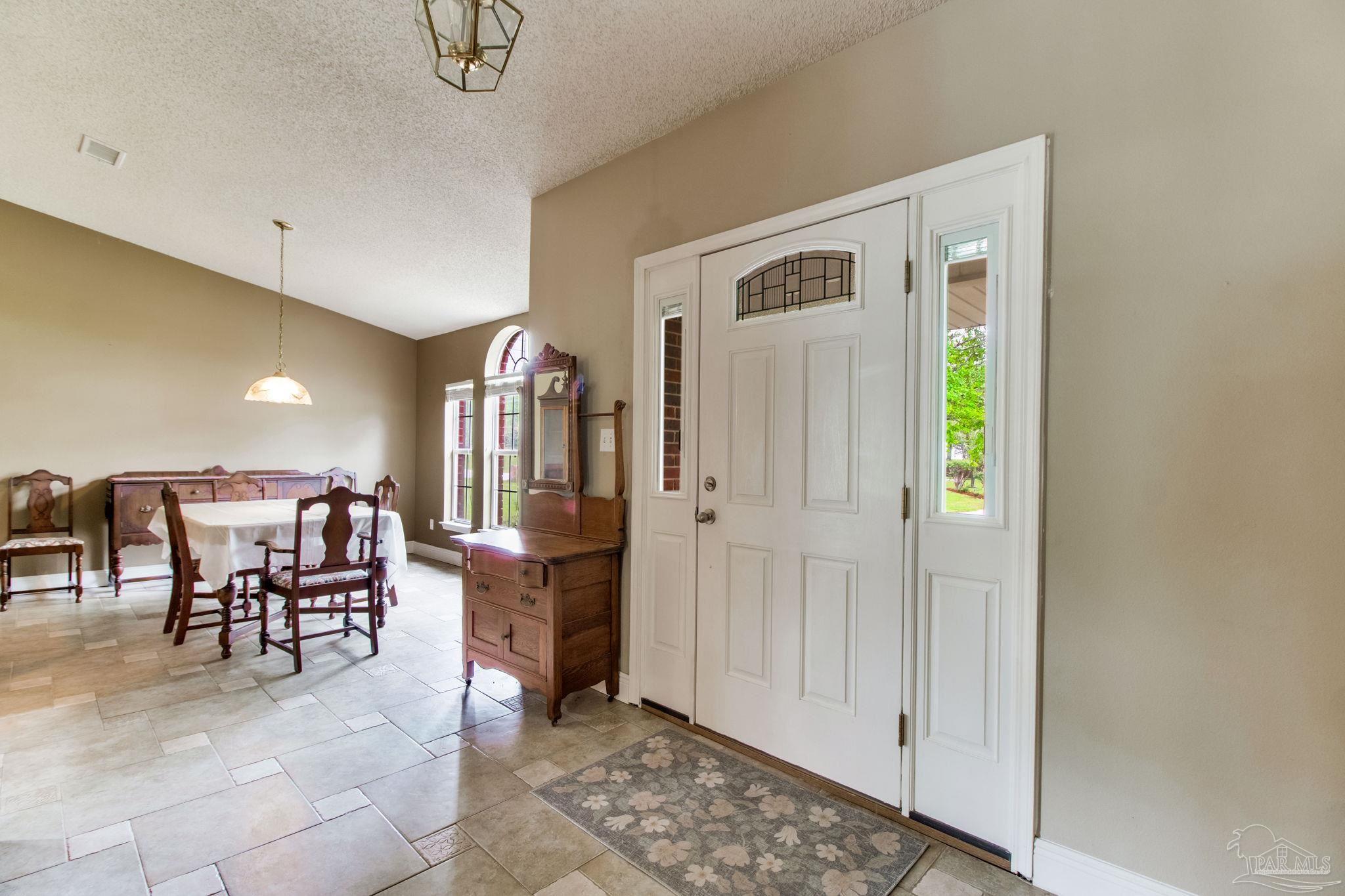 4927 Pattock Pl
