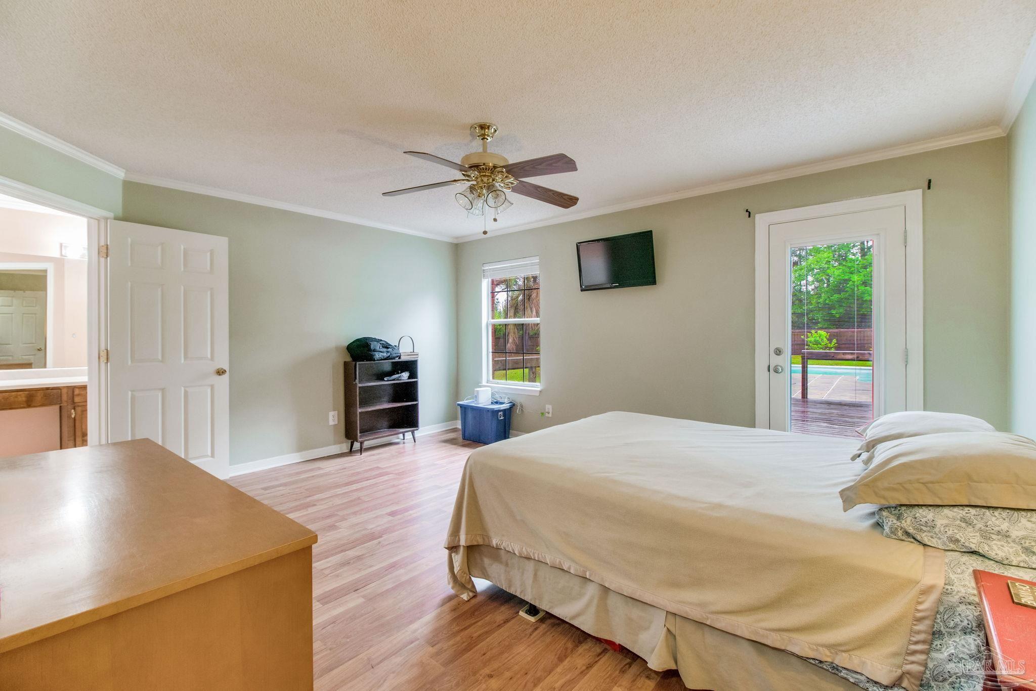 4927 Pattock Pl