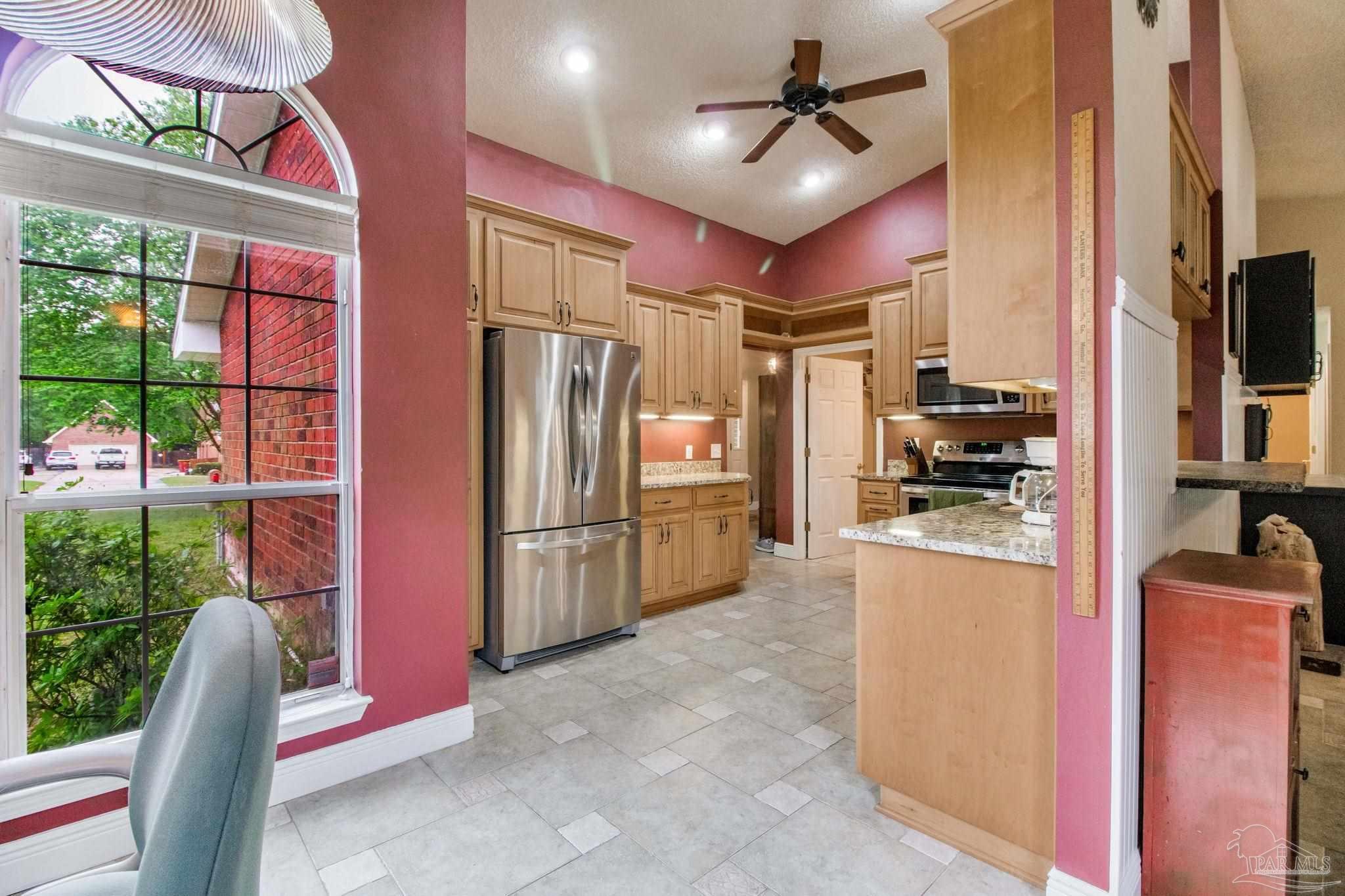 4927 Pattock Pl