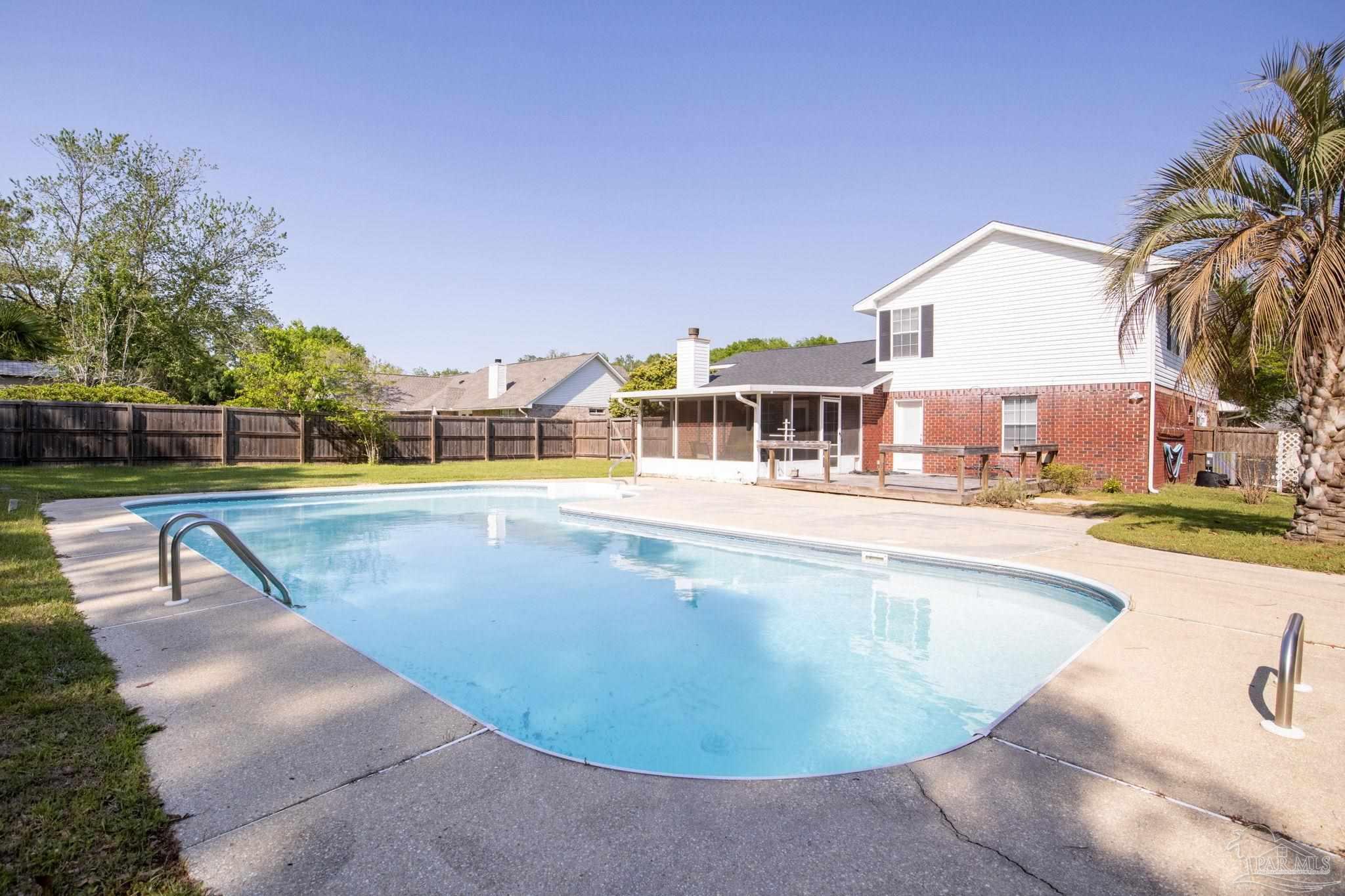 4927 Pattock Pl