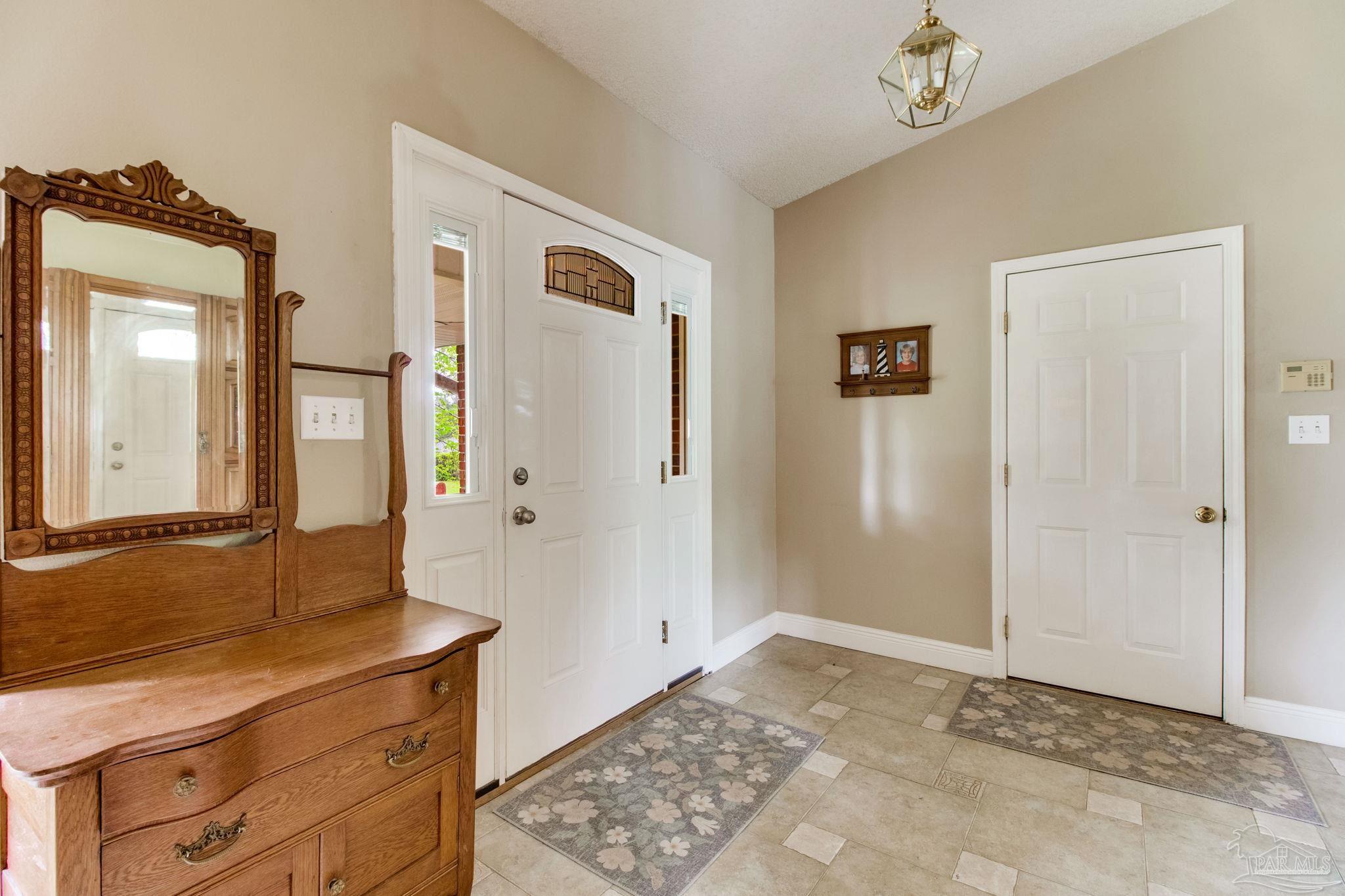 4927 Pattock Pl
