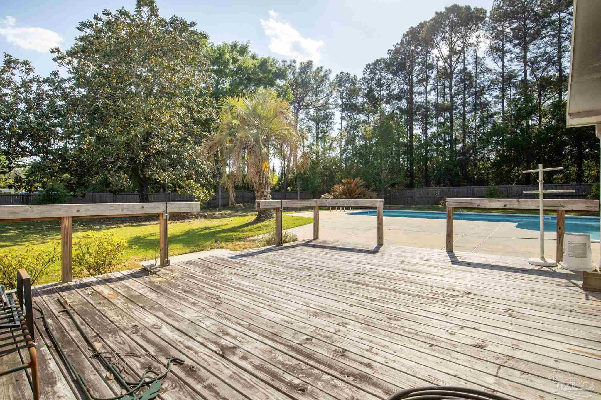 4927 Pattock Pl