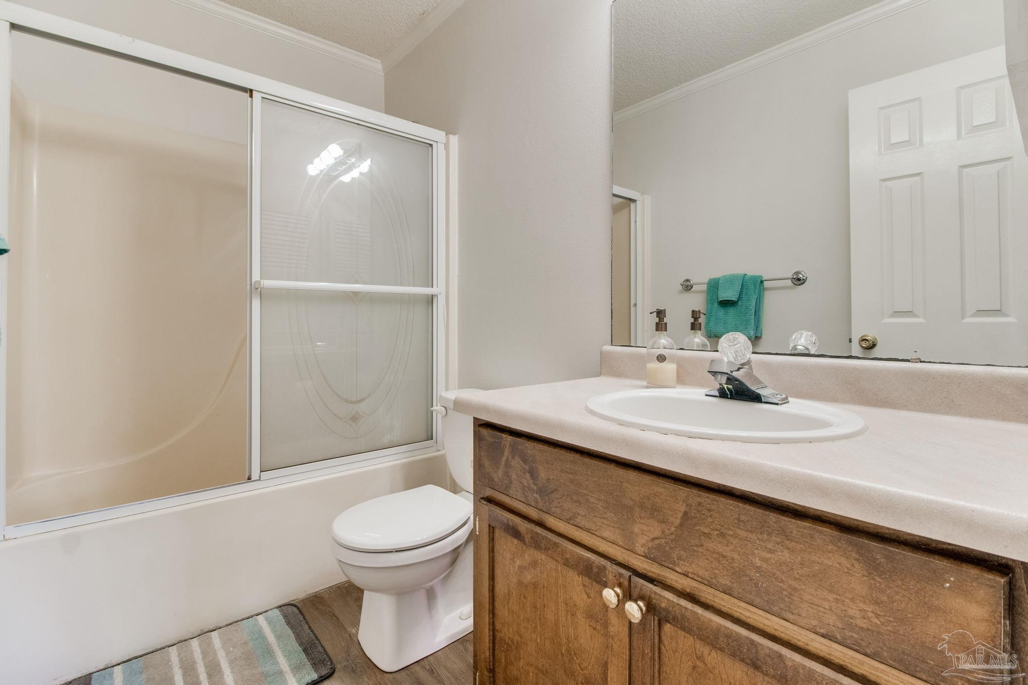 4927 Pattock Pl