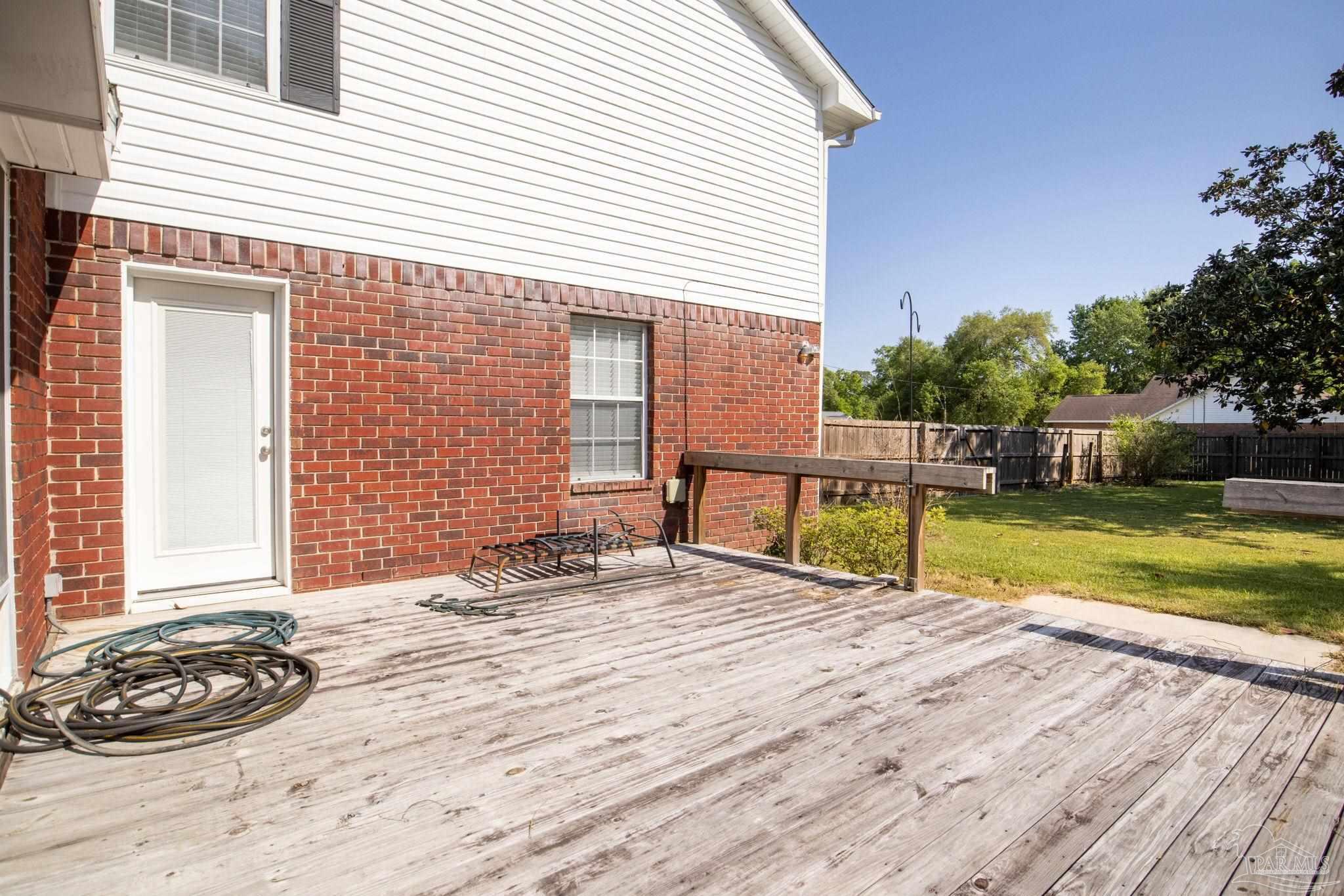 4927 Pattock Pl
