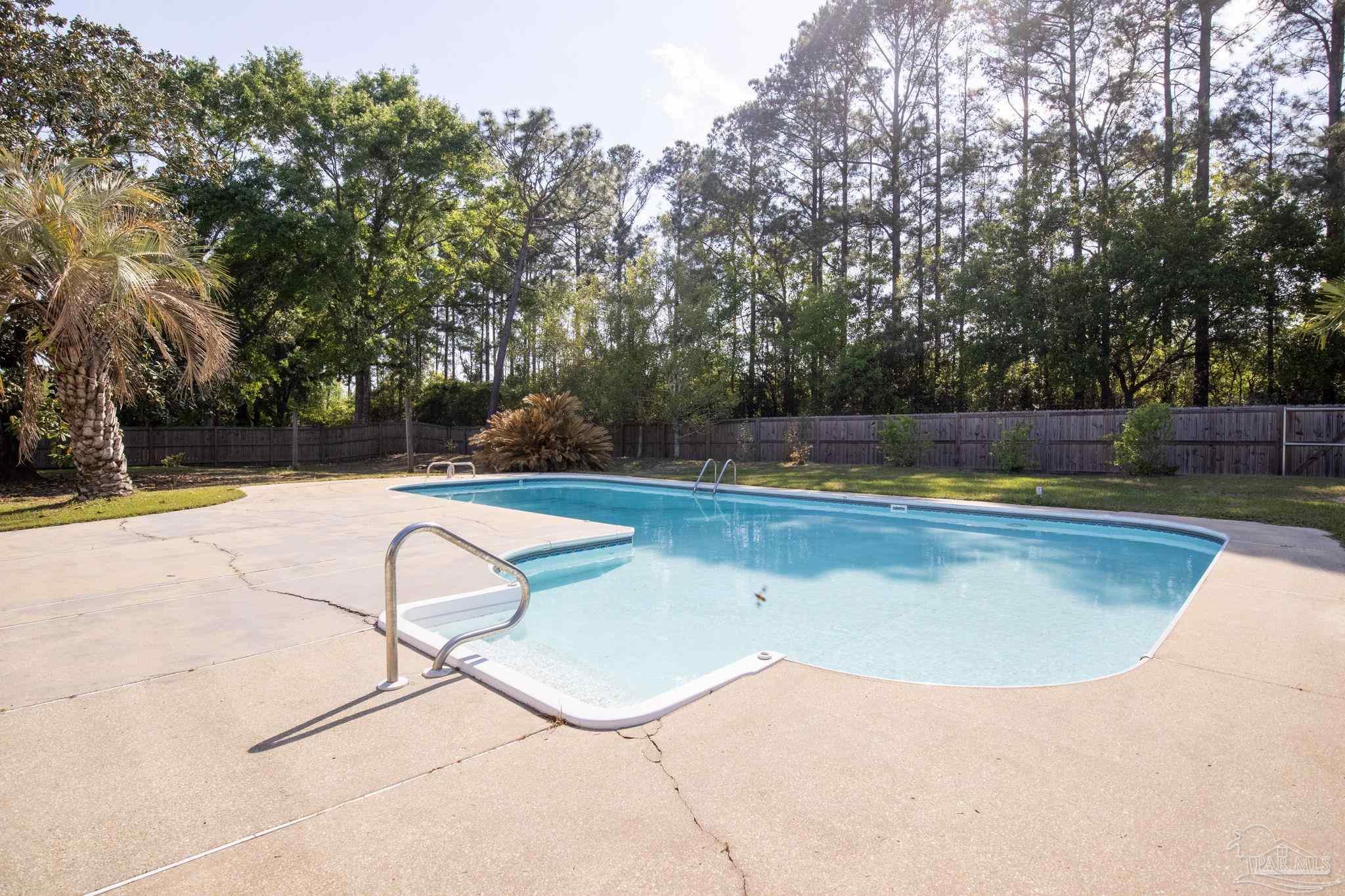 4927 Pattock Pl