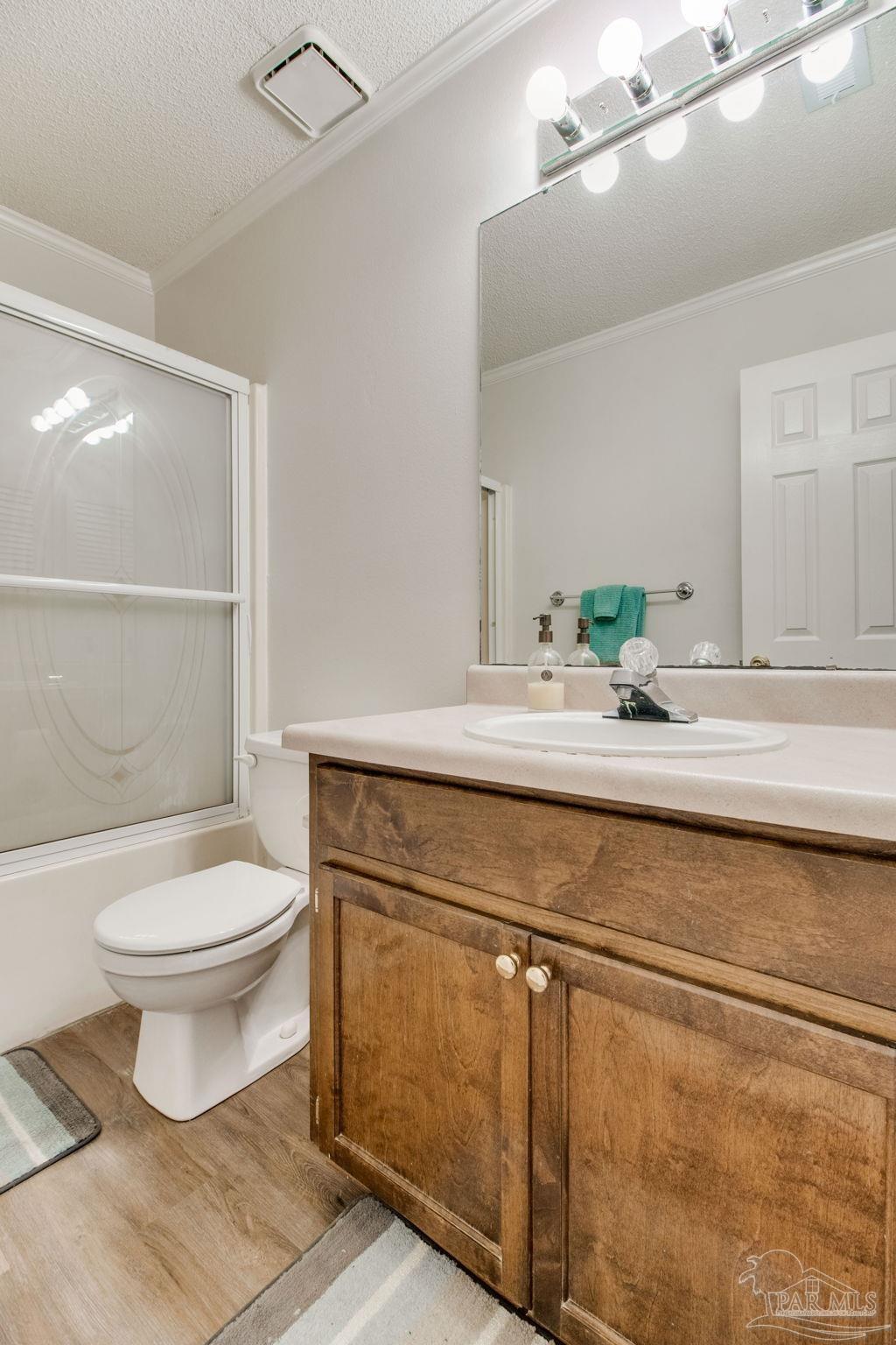 4927 Pattock Pl