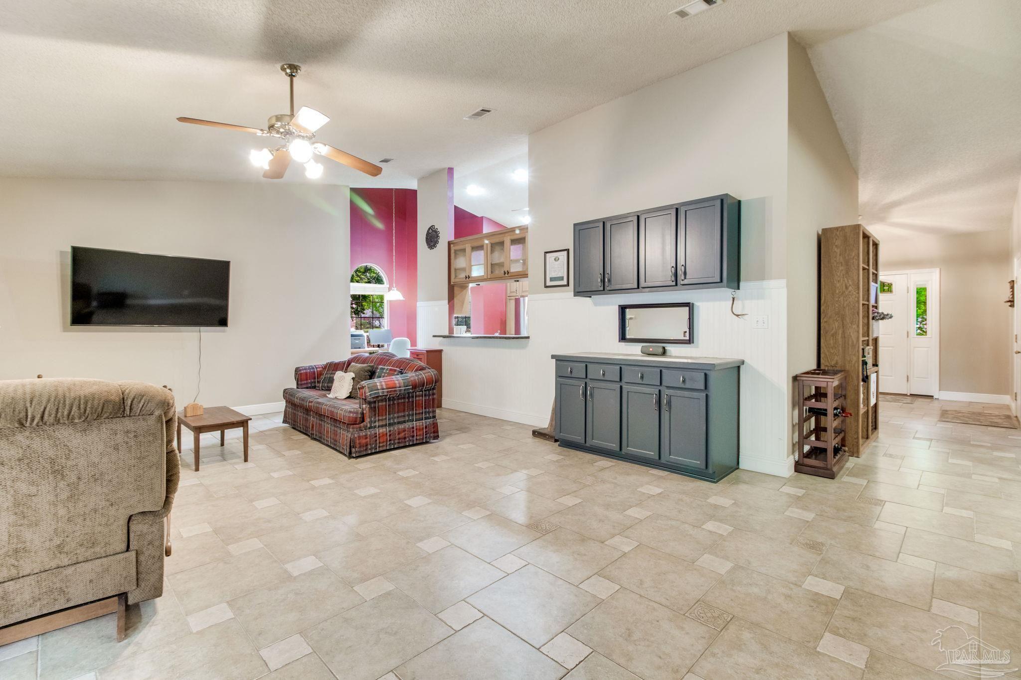 4927 Pattock Pl