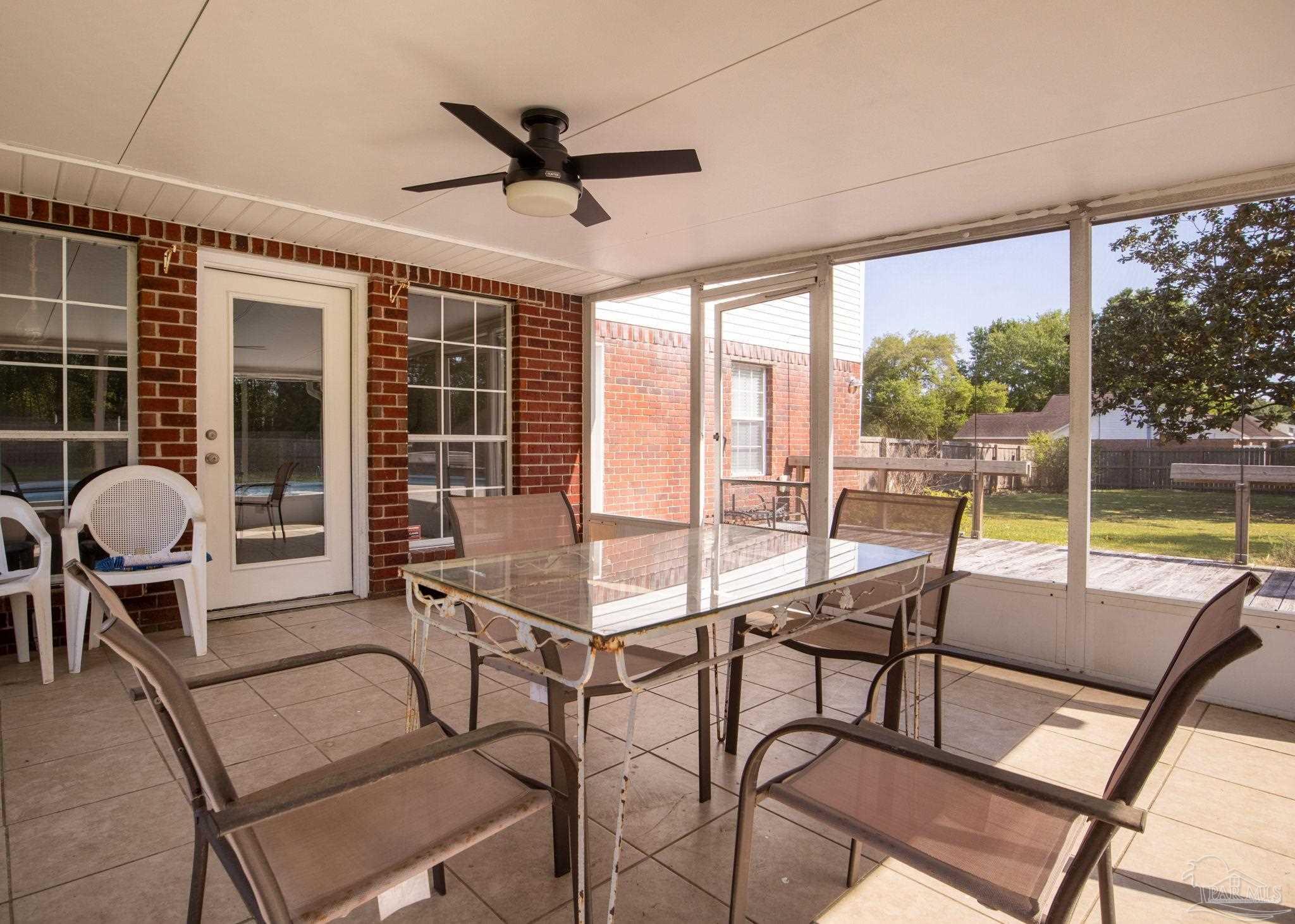 4927 Pattock Pl